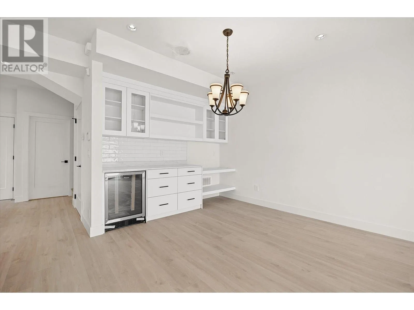 840 Grenfell Avenue Unit# 3