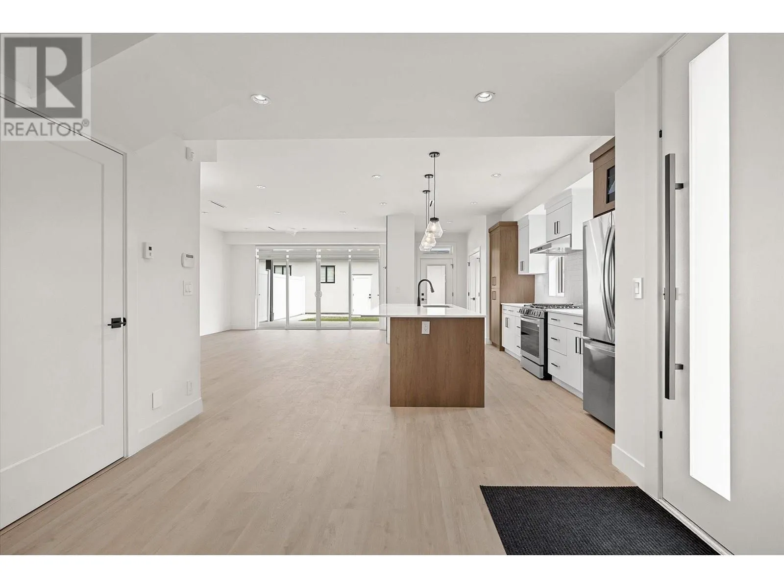 840 Grenfell Avenue Unit# 3