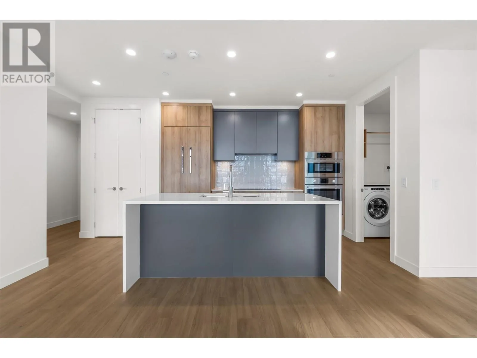 3699 Capozzi Road Unit# PH3