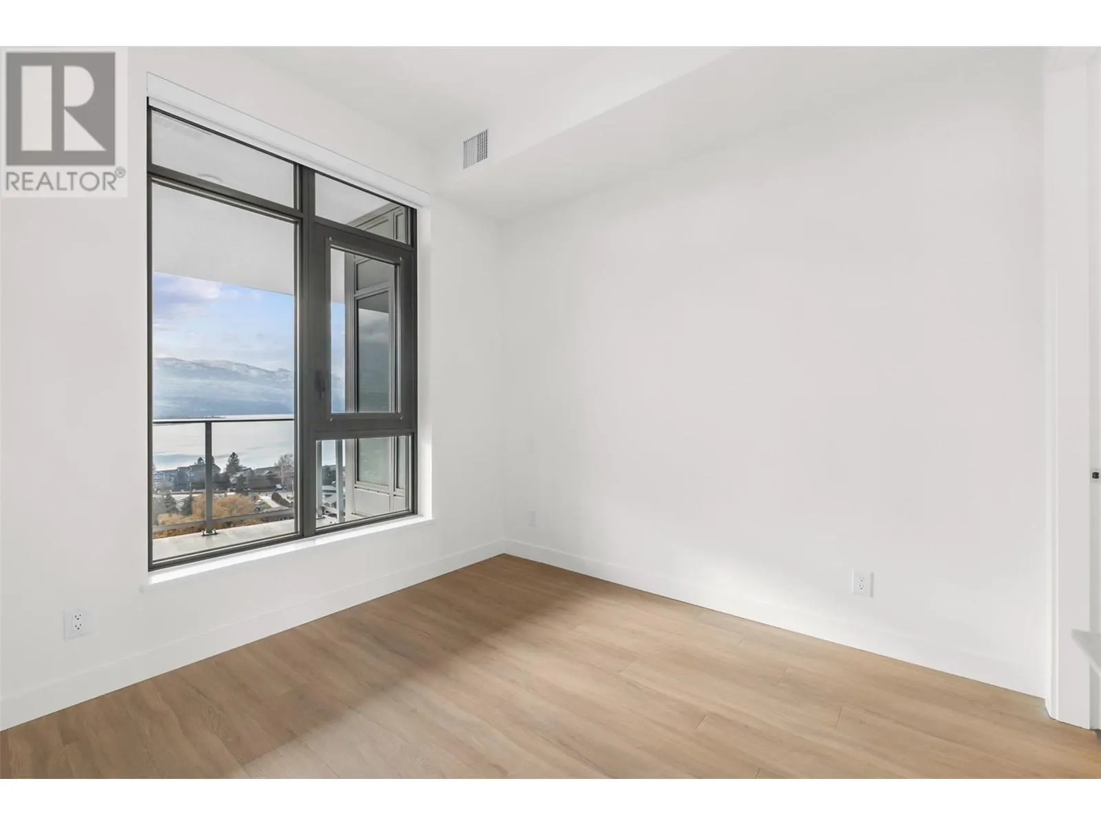 3699 Capozzi Road Unit# PH3
