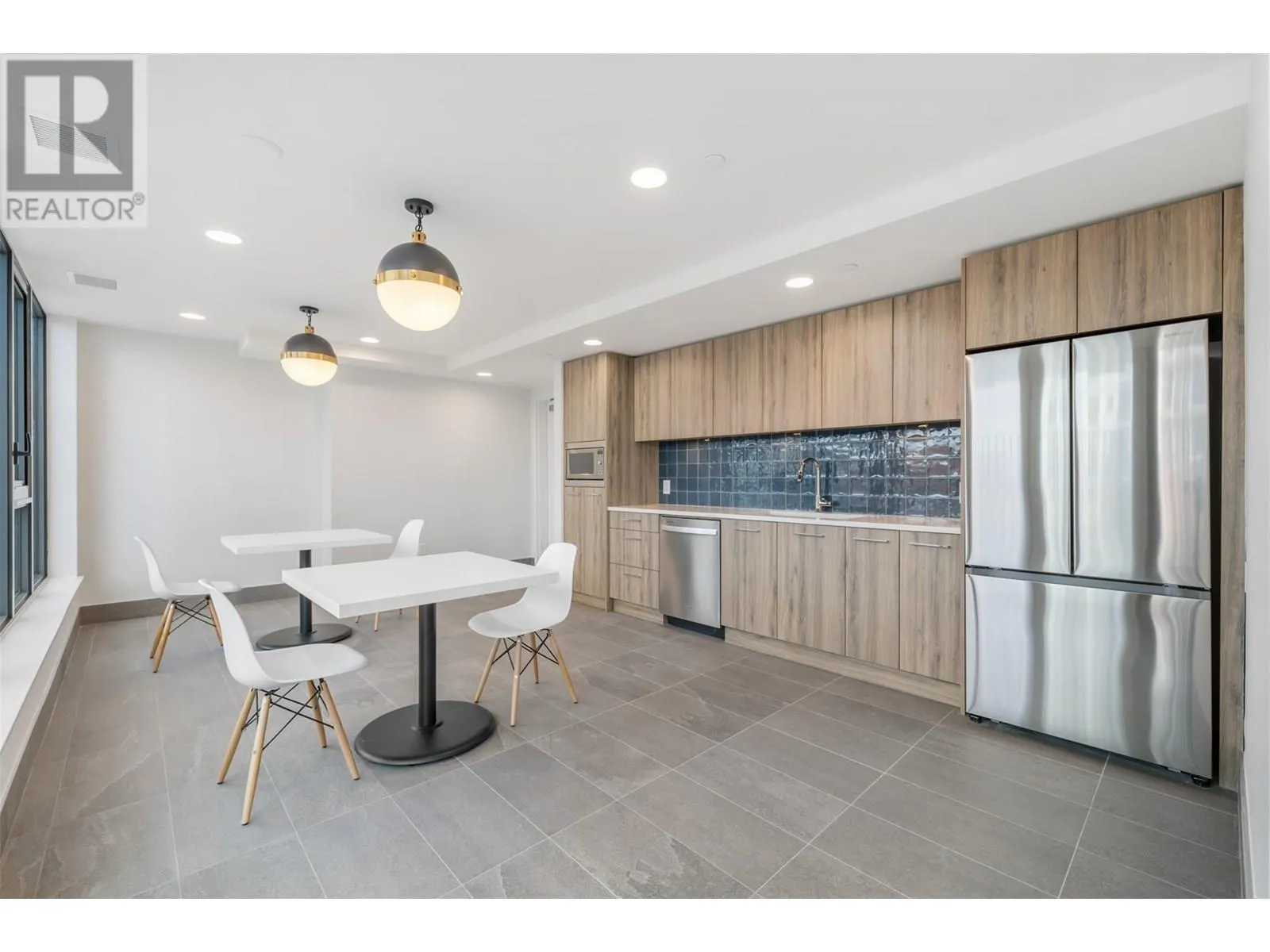 3699 Capozzi Road Unit# PH3