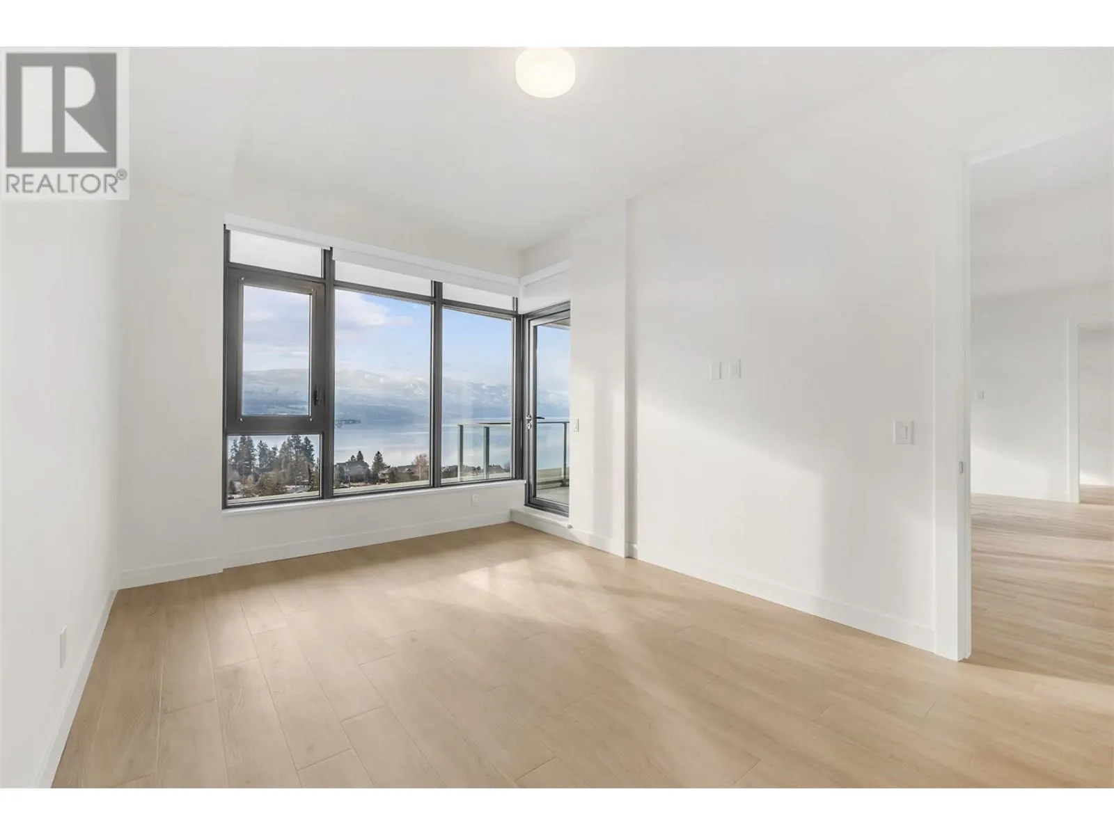 3699 Capozzi Road Unit# PH3