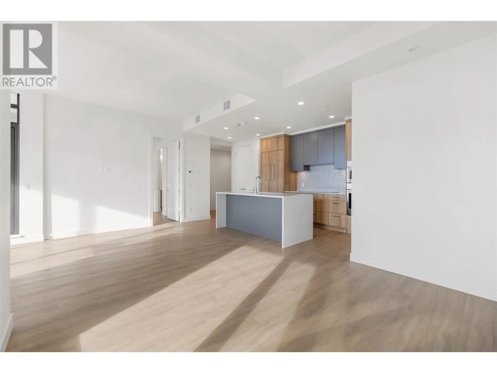 3699 Capozzi Road Unit# PH3