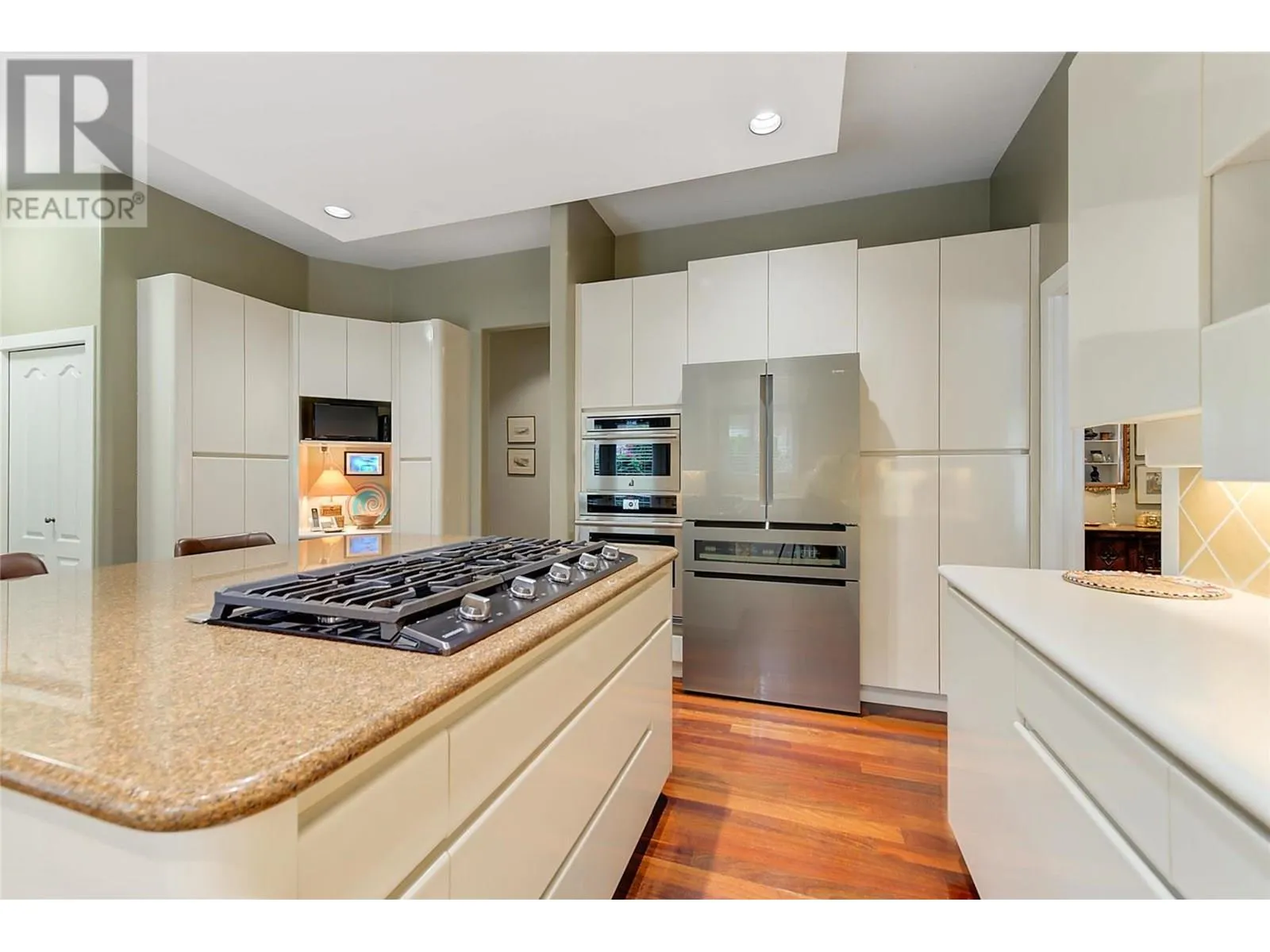 2368 Abbott Street Unit# 20