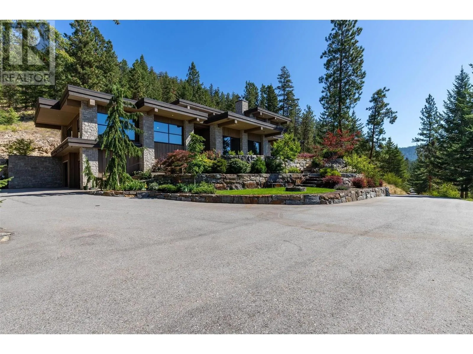26 Commonage Road