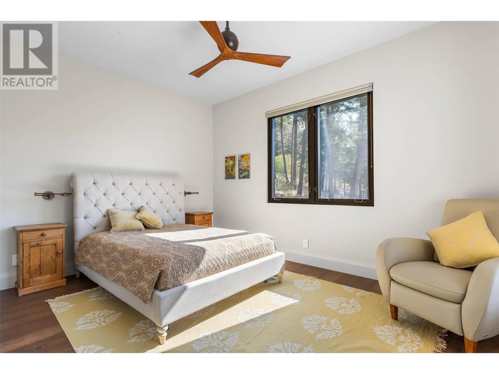 26 Commonage Road