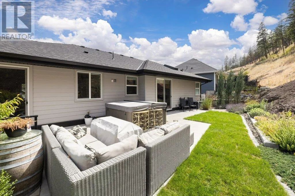 288 Upper Canyon Drive N