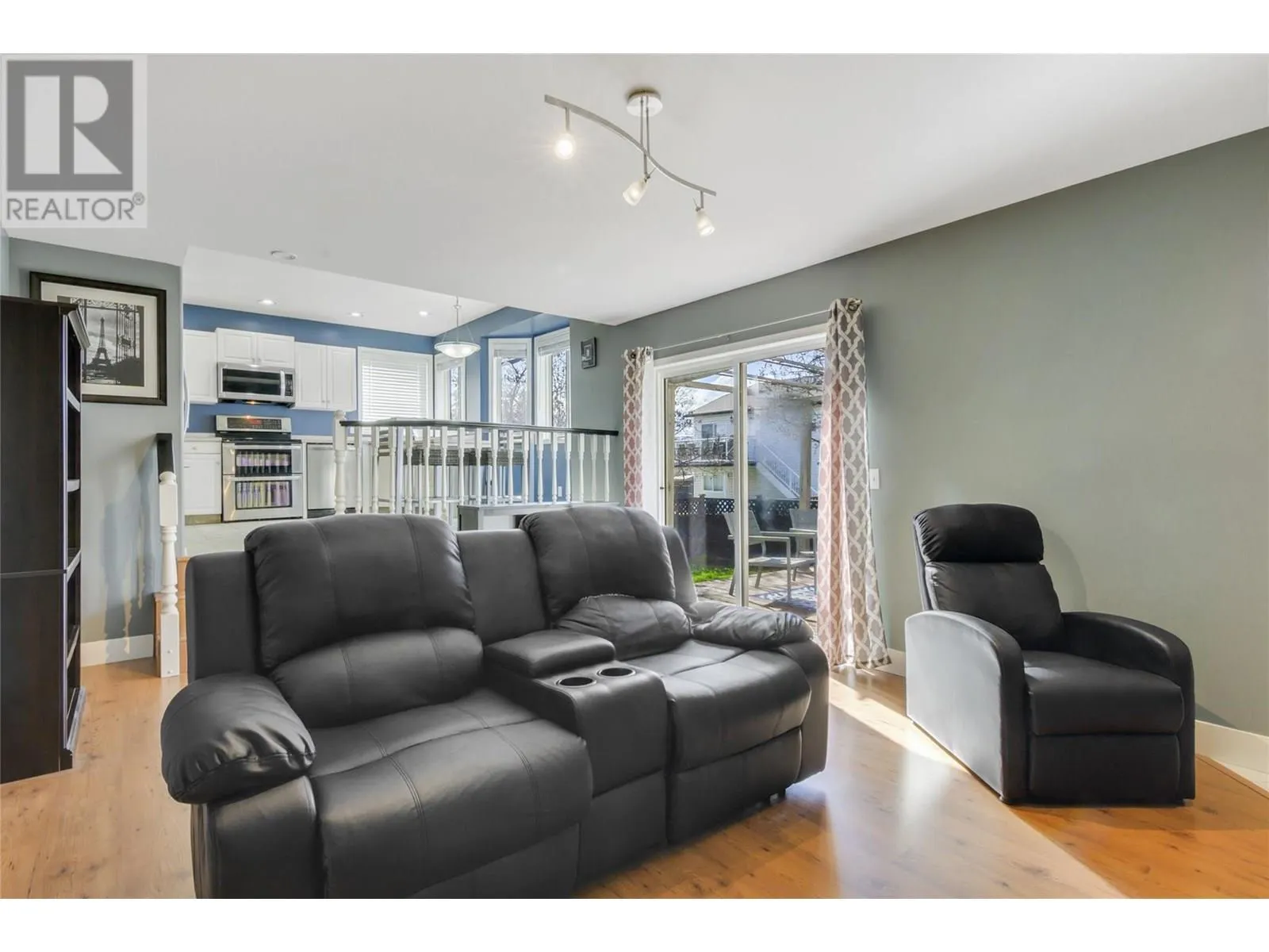1891 Ranchmont Crescent