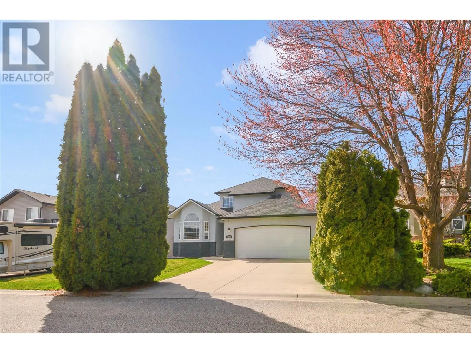 1891 Ranchmont Crescent