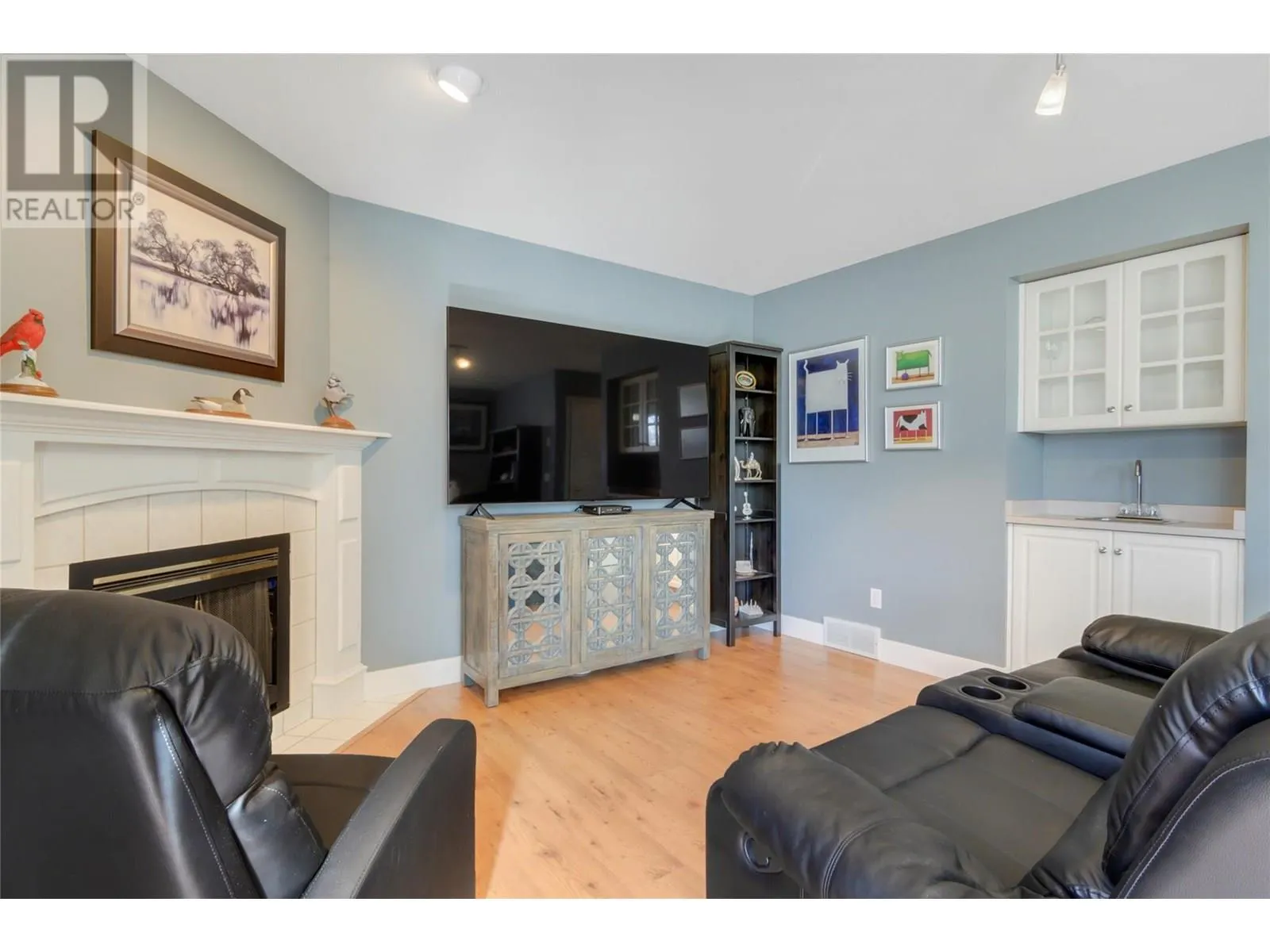 1891 Ranchmont Crescent