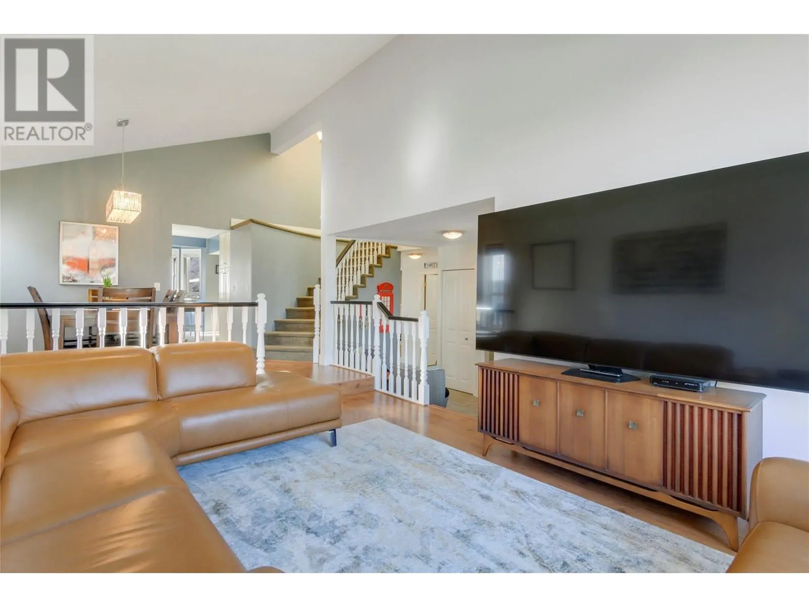 1891 Ranchmont Crescent