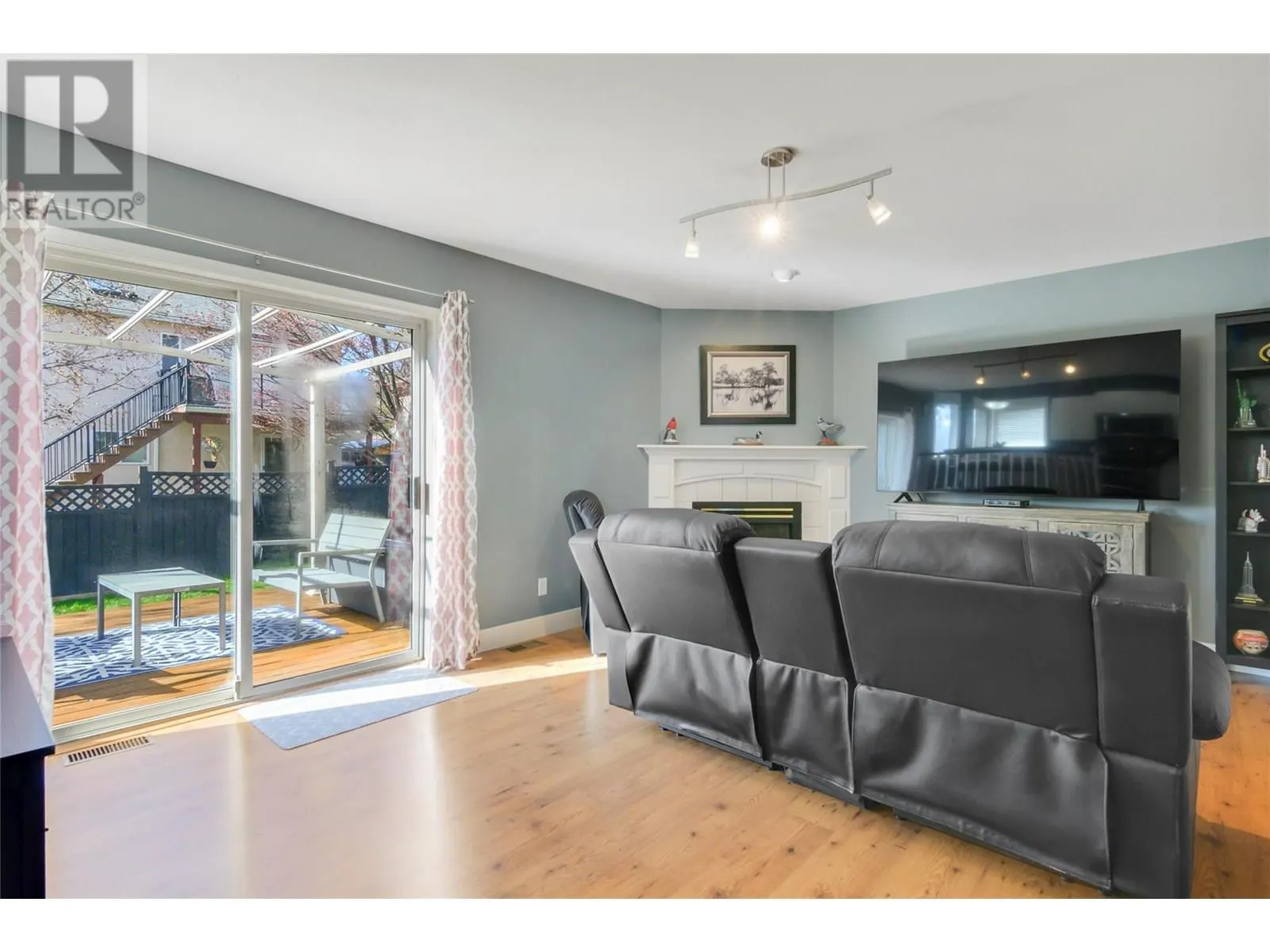 1891 Ranchmont Crescent