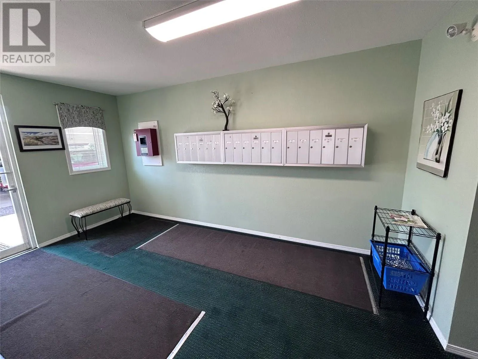211 Kildonan Avenue Unit# 105