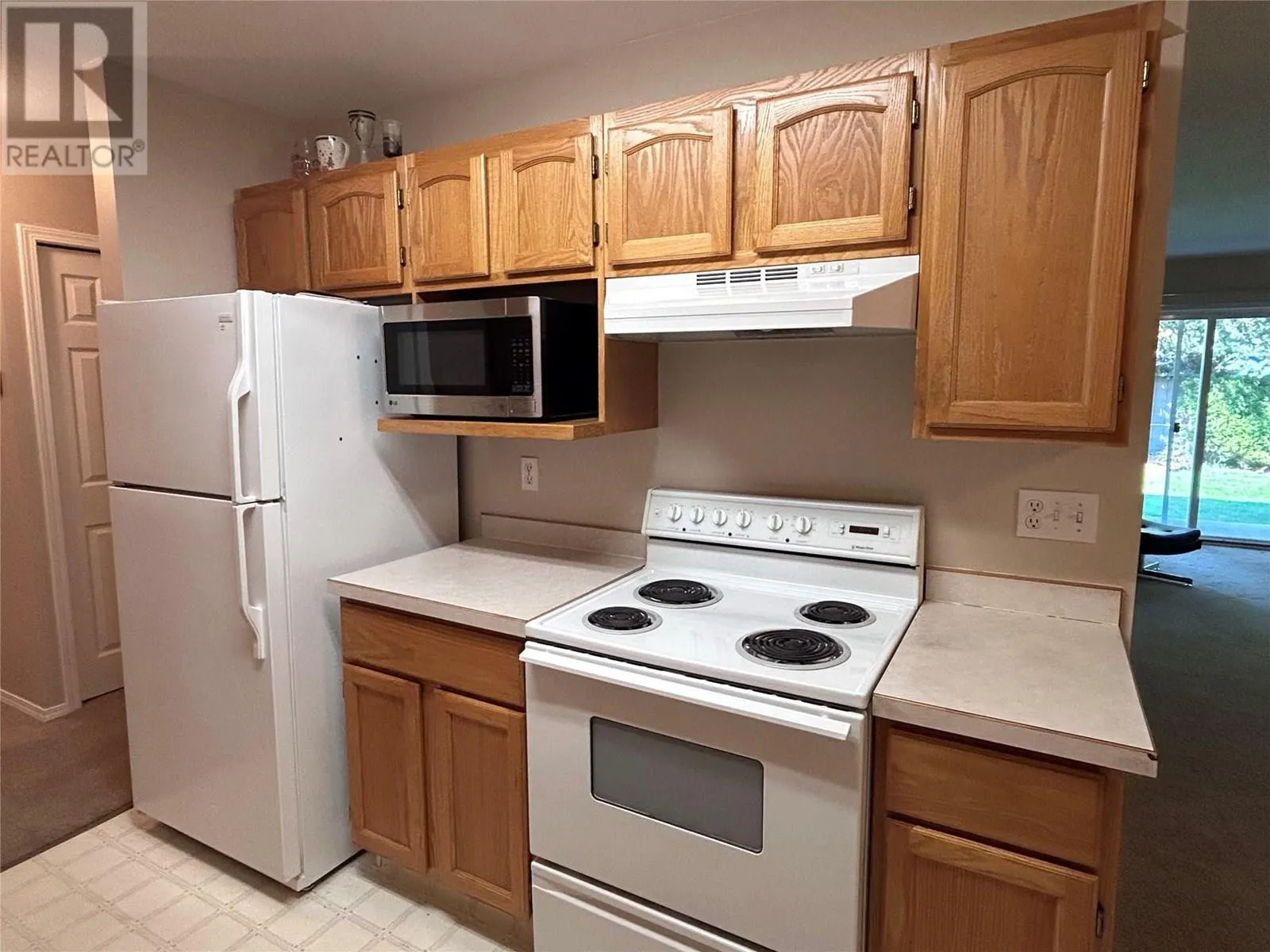 211 Kildonan Avenue Unit# 105