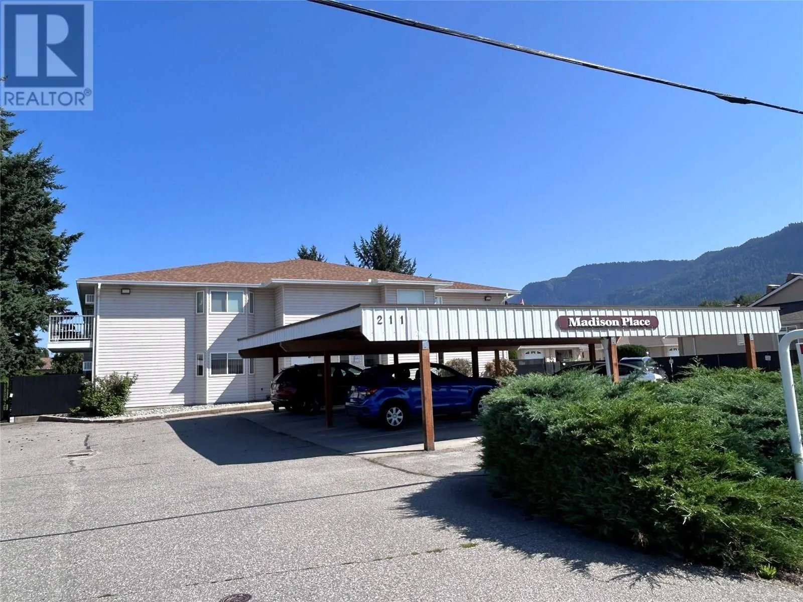 211 Kildonan Avenue Unit# 105