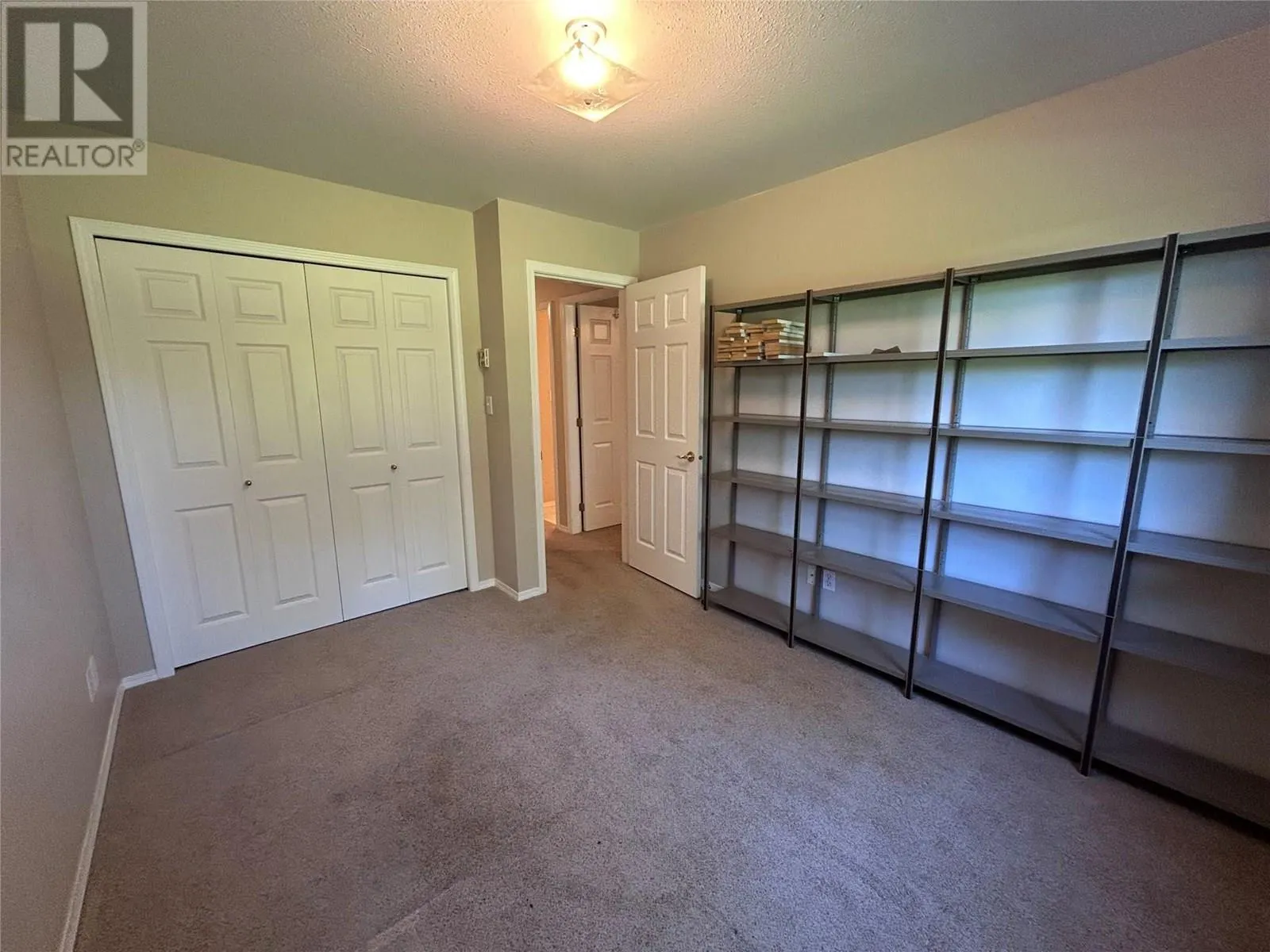 211 Kildonan Avenue Unit# 105