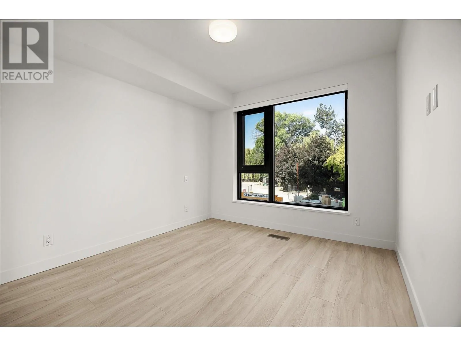 3699 Capozzi Road Unit# 108
