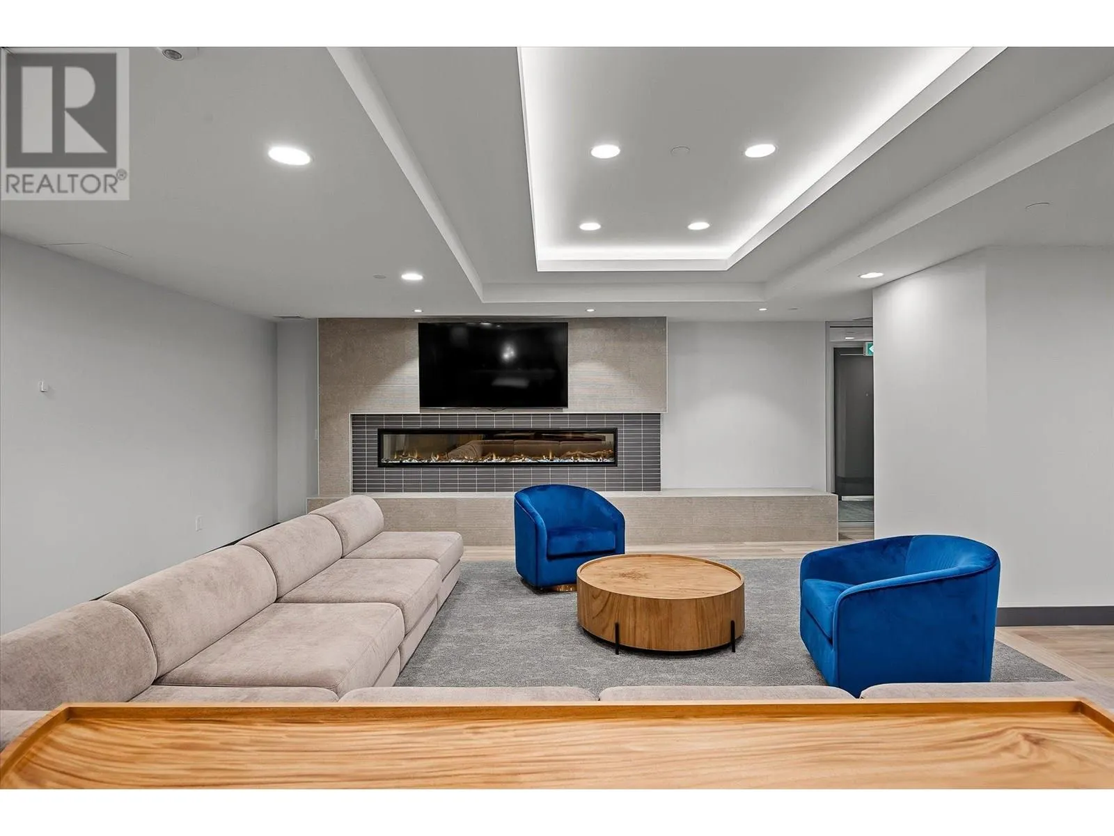 3699 Capozzi Road Unit# 108