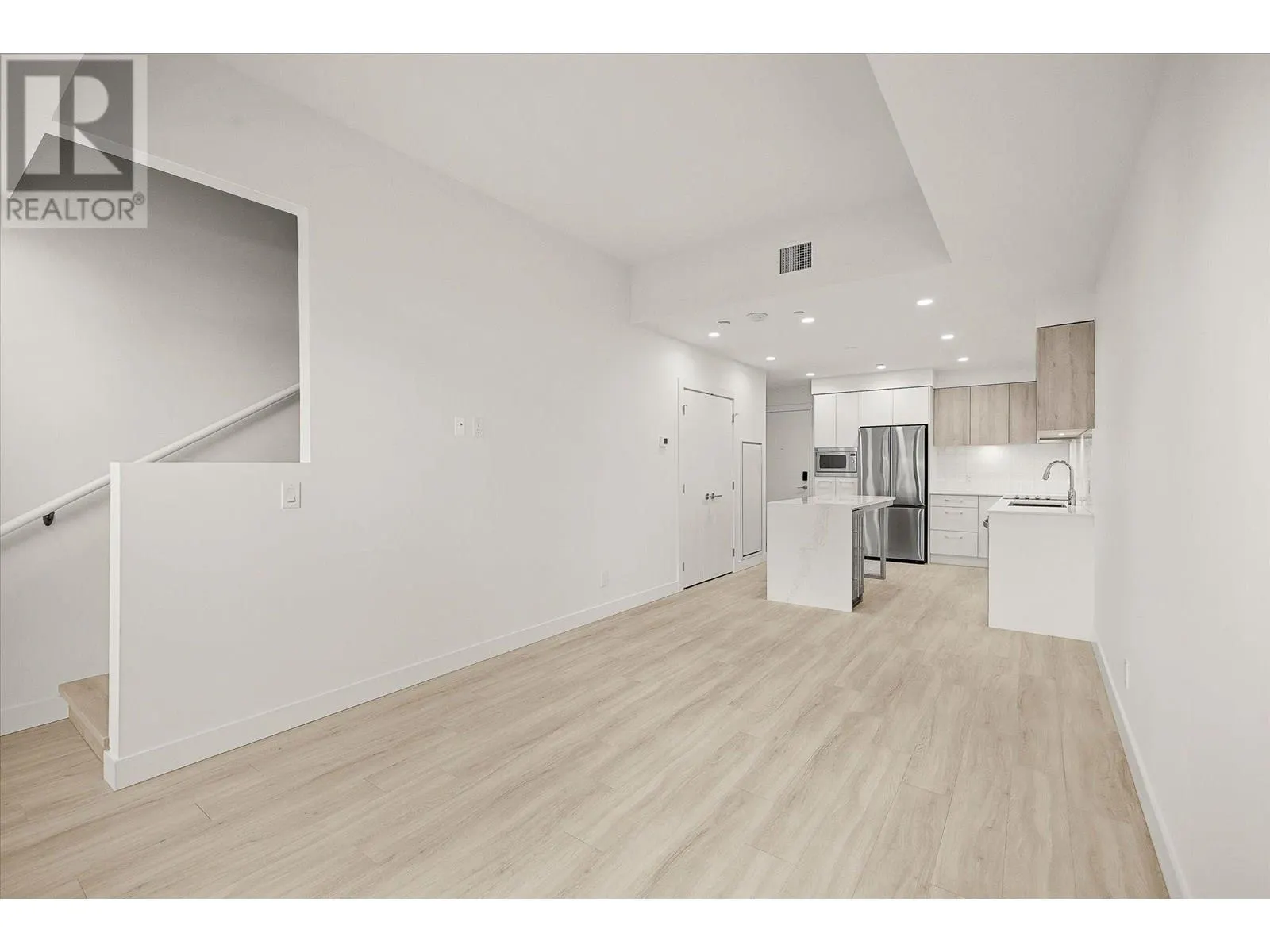 3699 Capozzi Road Unit# 108