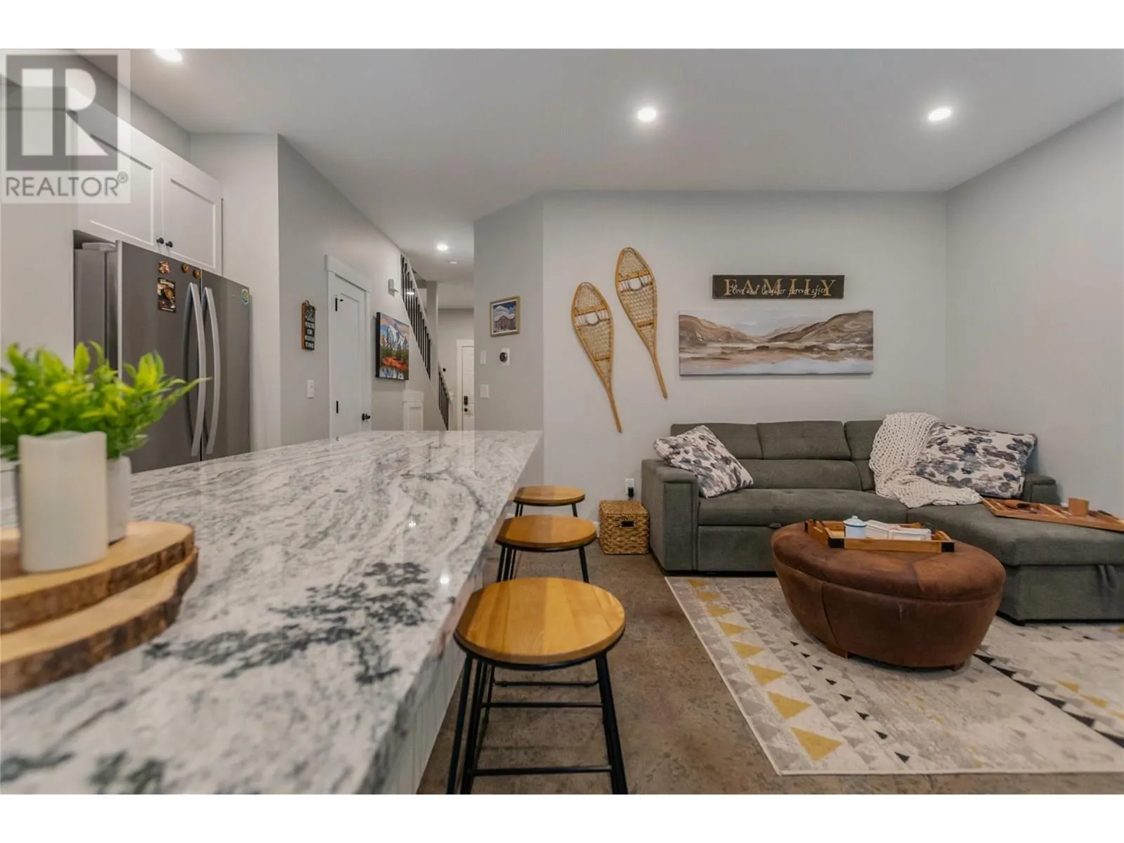 300 Creekview Road Unit# 2