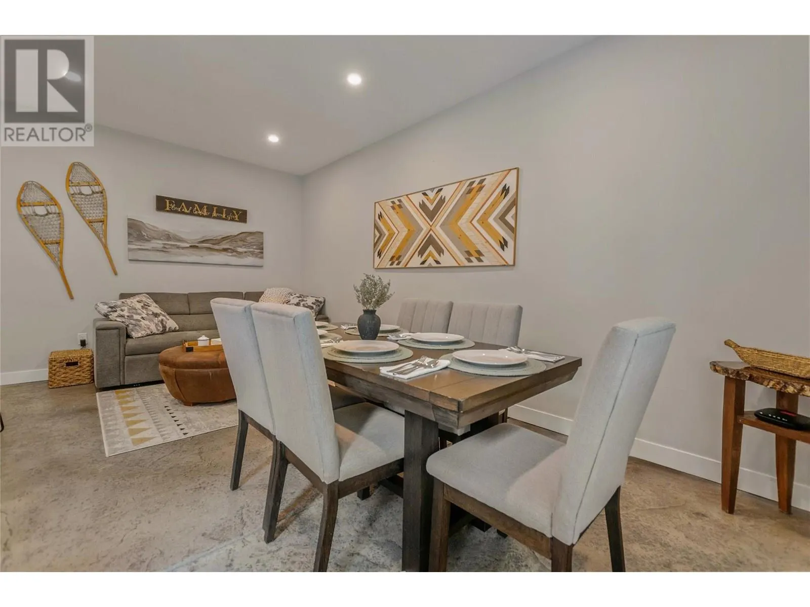 300 Creekview Road Unit# 2