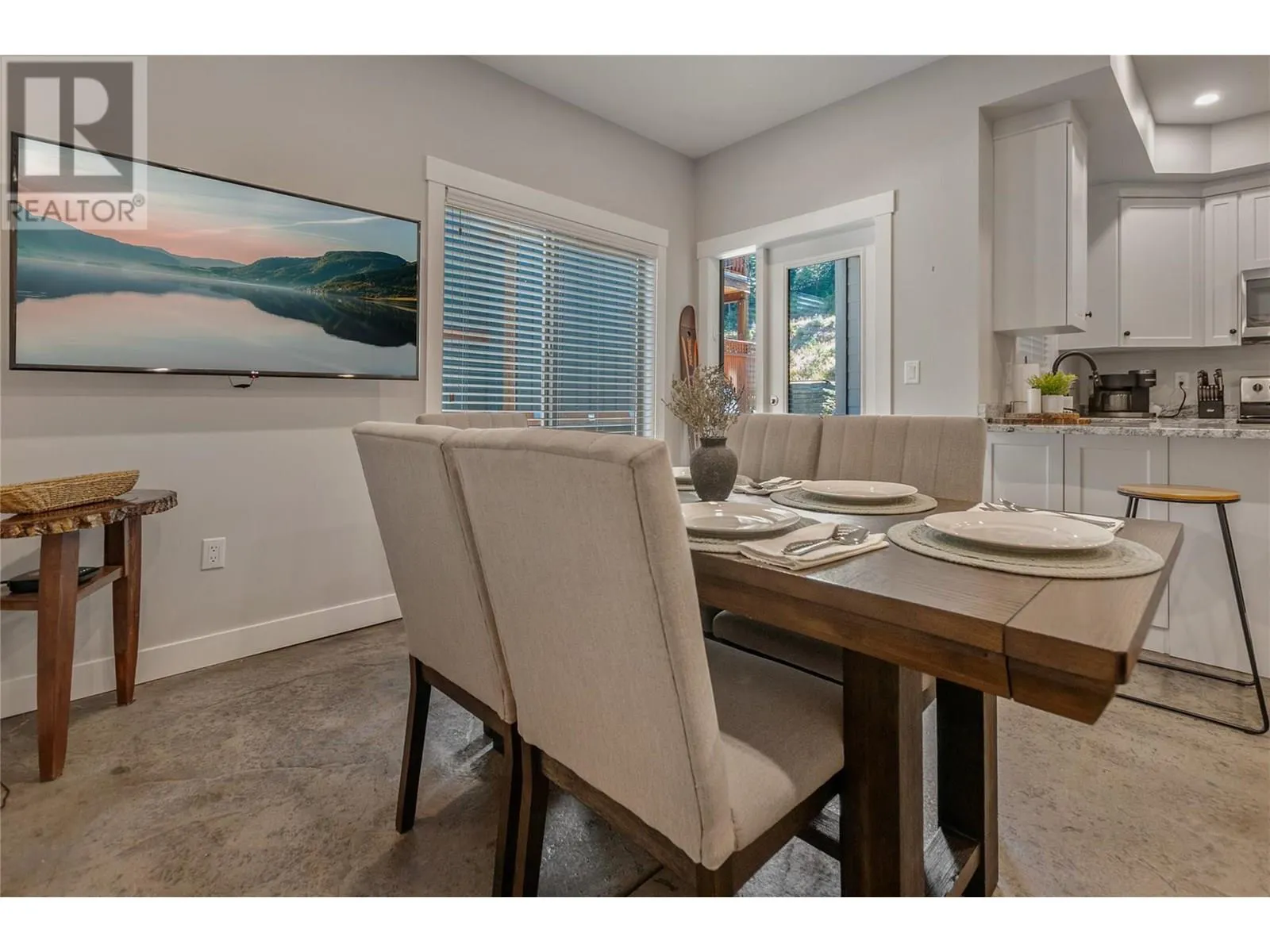 300 Creekview Road Unit# 2