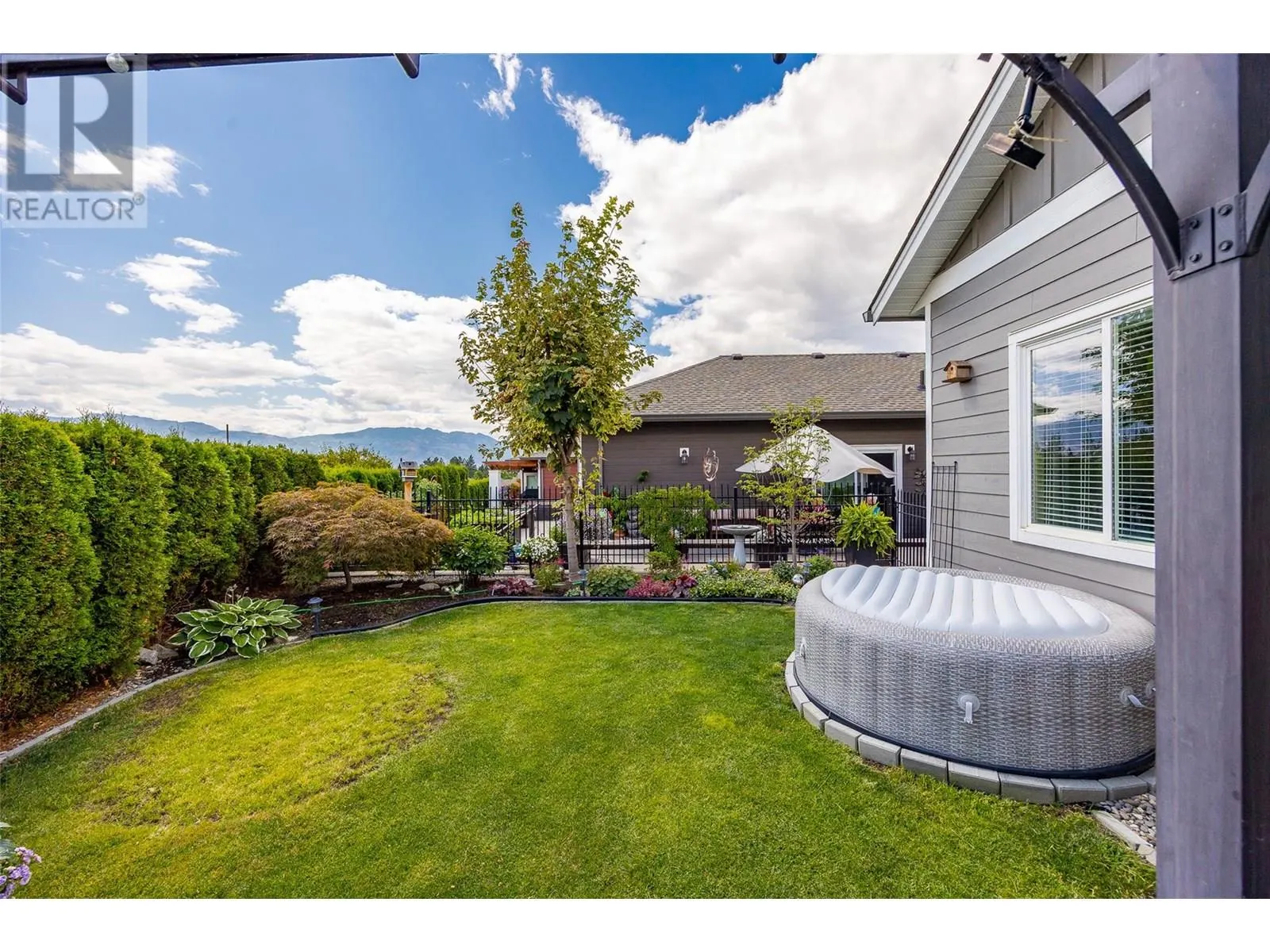 3371 Kingfisher Road