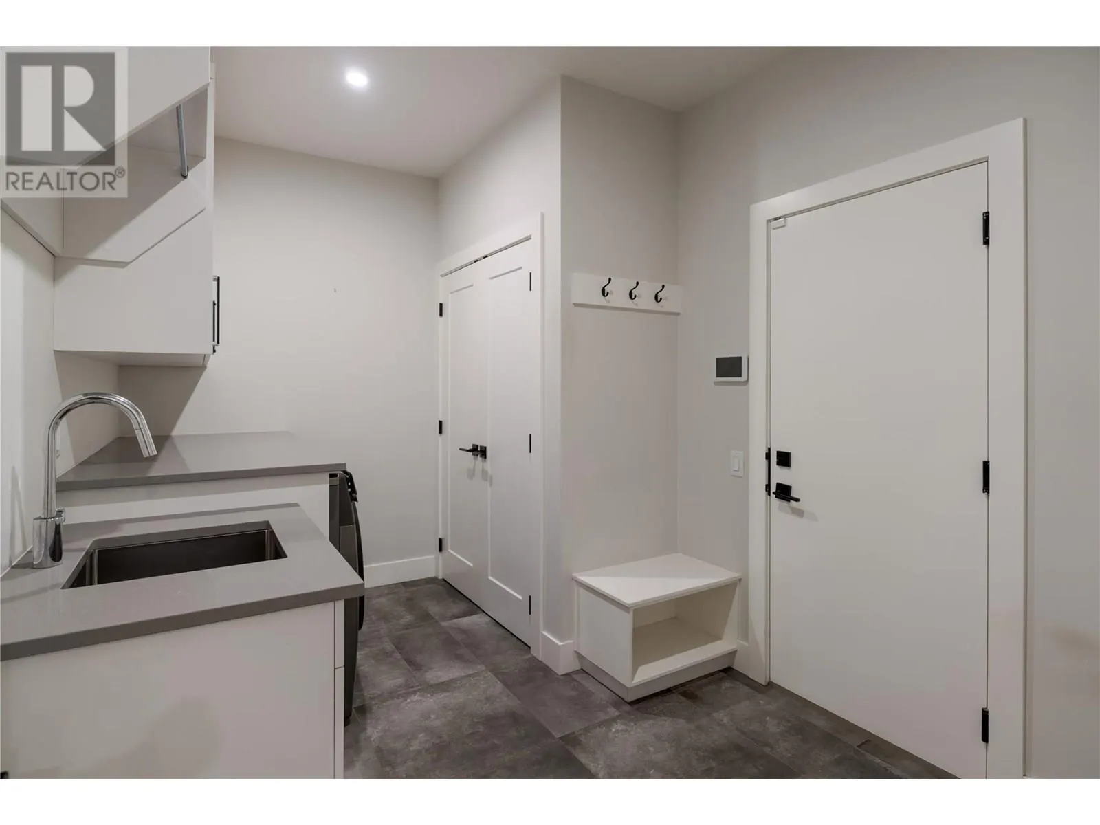 10100 Tyndall Road Unit# 3