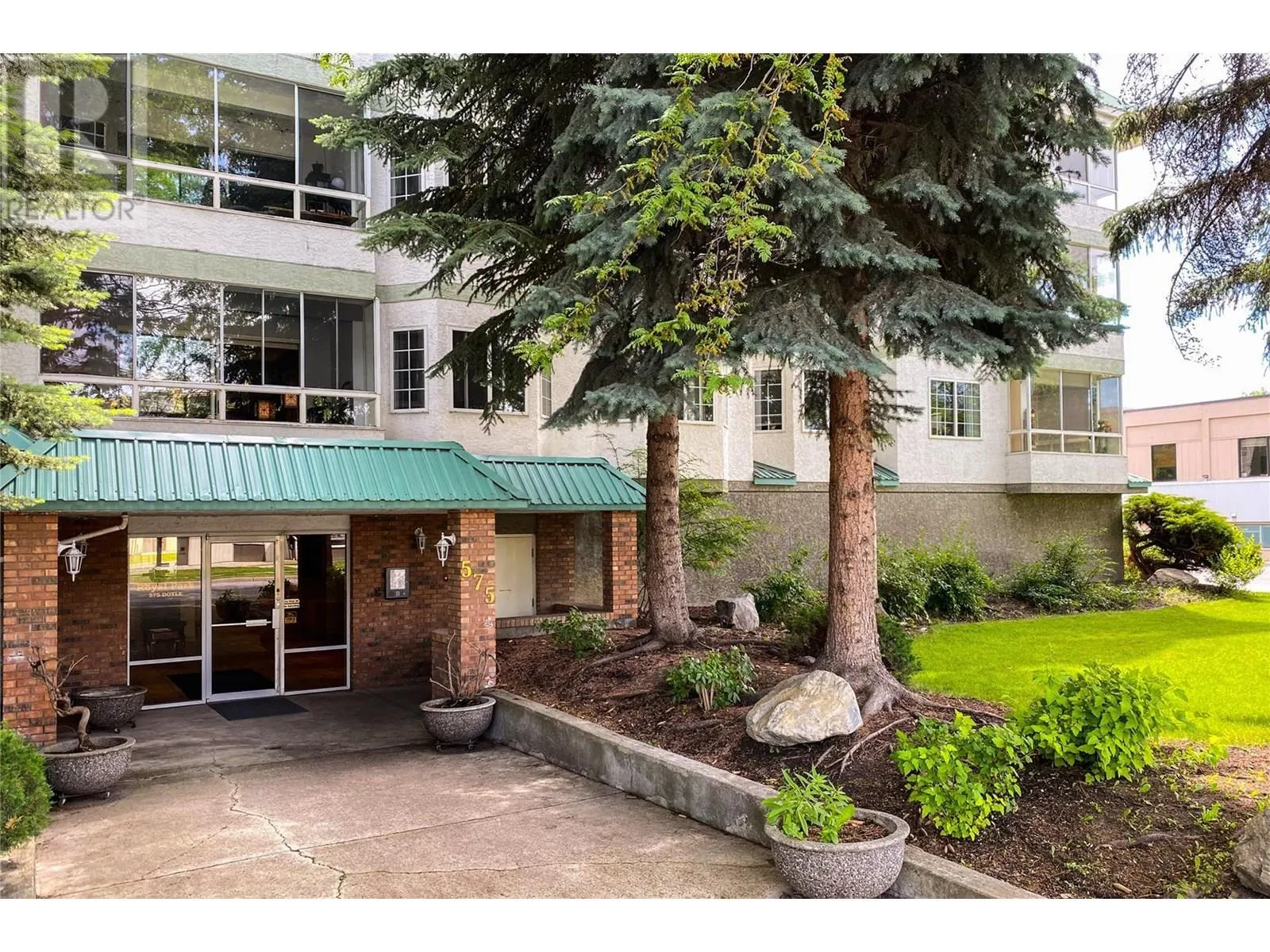 575 Doyle Avenue Unit# 201 Lot# 7