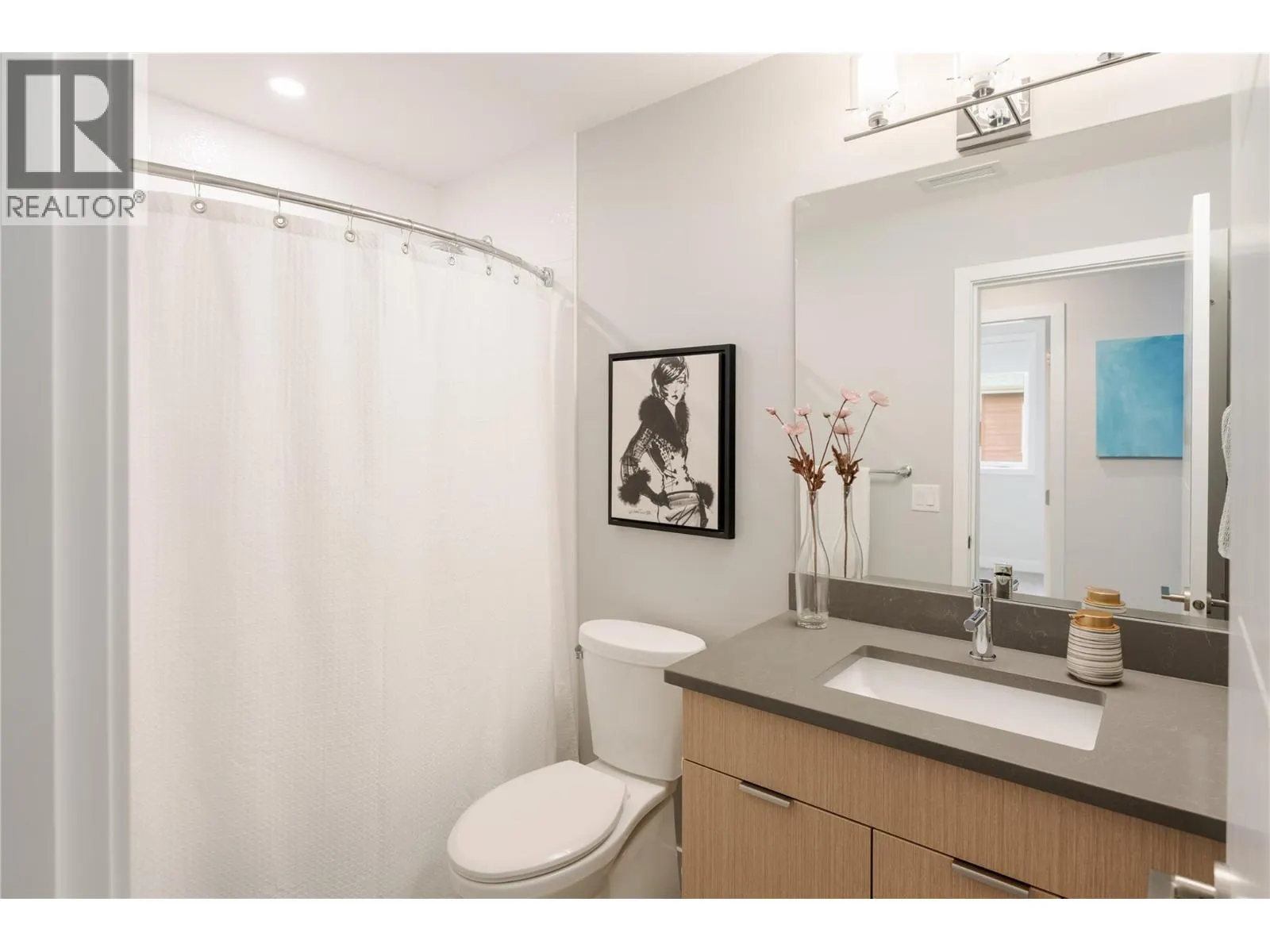 3719 WOODSDALE Road Unit# 17