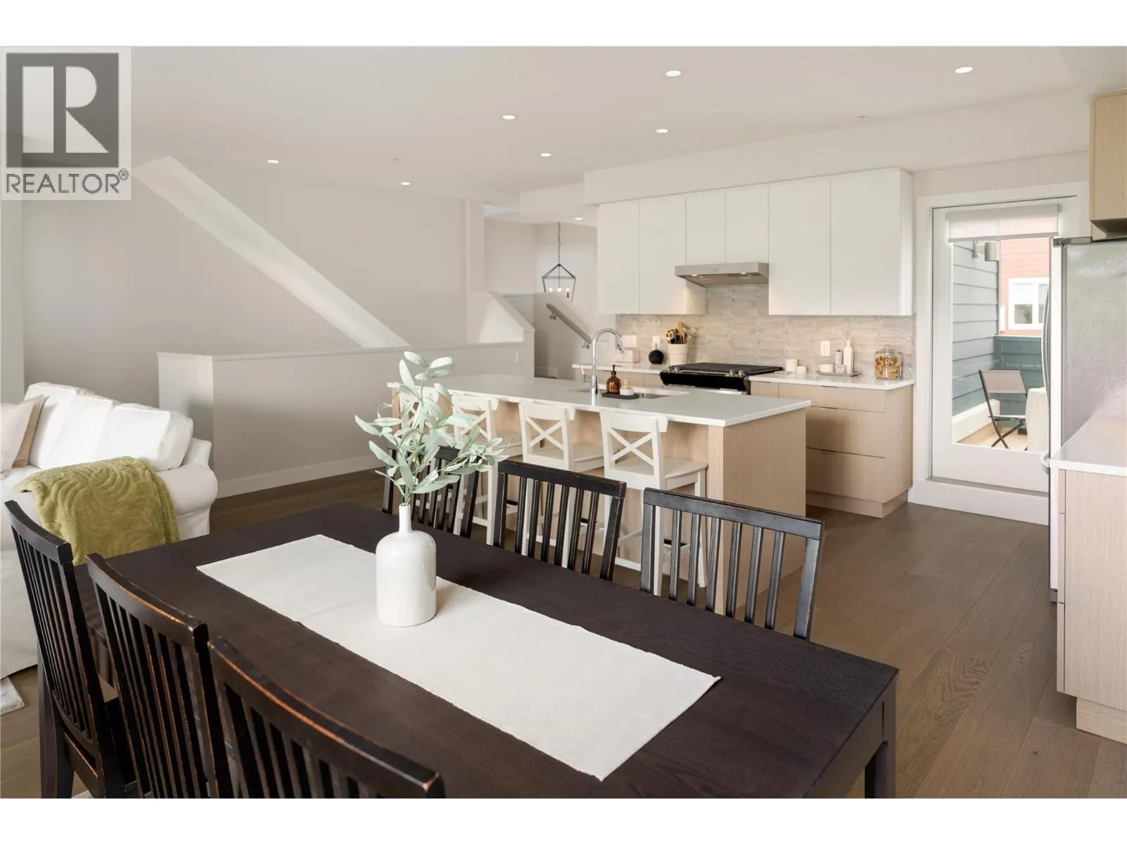 3719 WOODSDALE Road Unit# 17