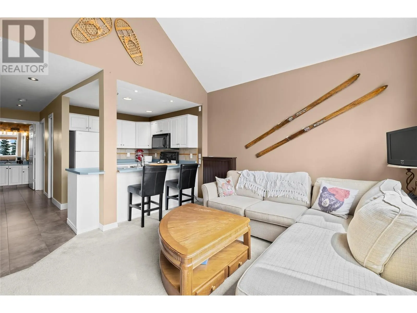 5965 Snow Pines Crescent Unit# D