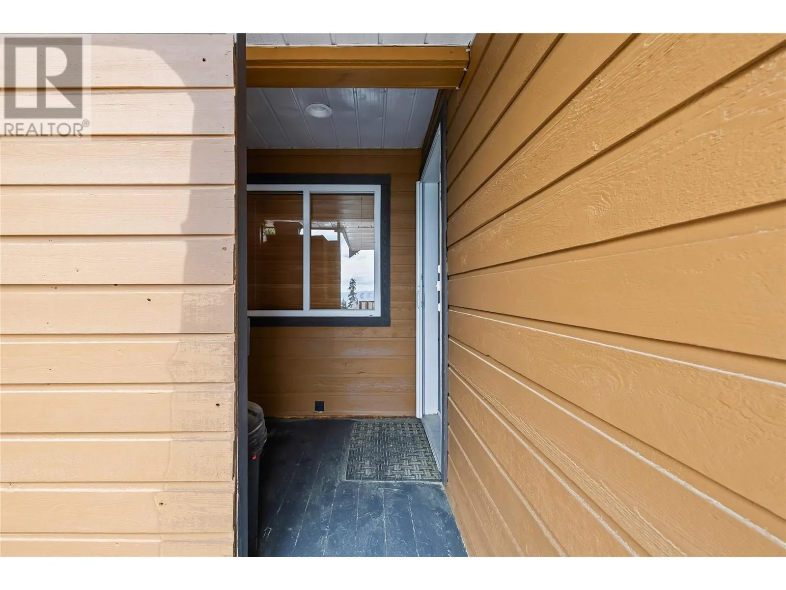 5965 Snow Pines Crescent Unit# D