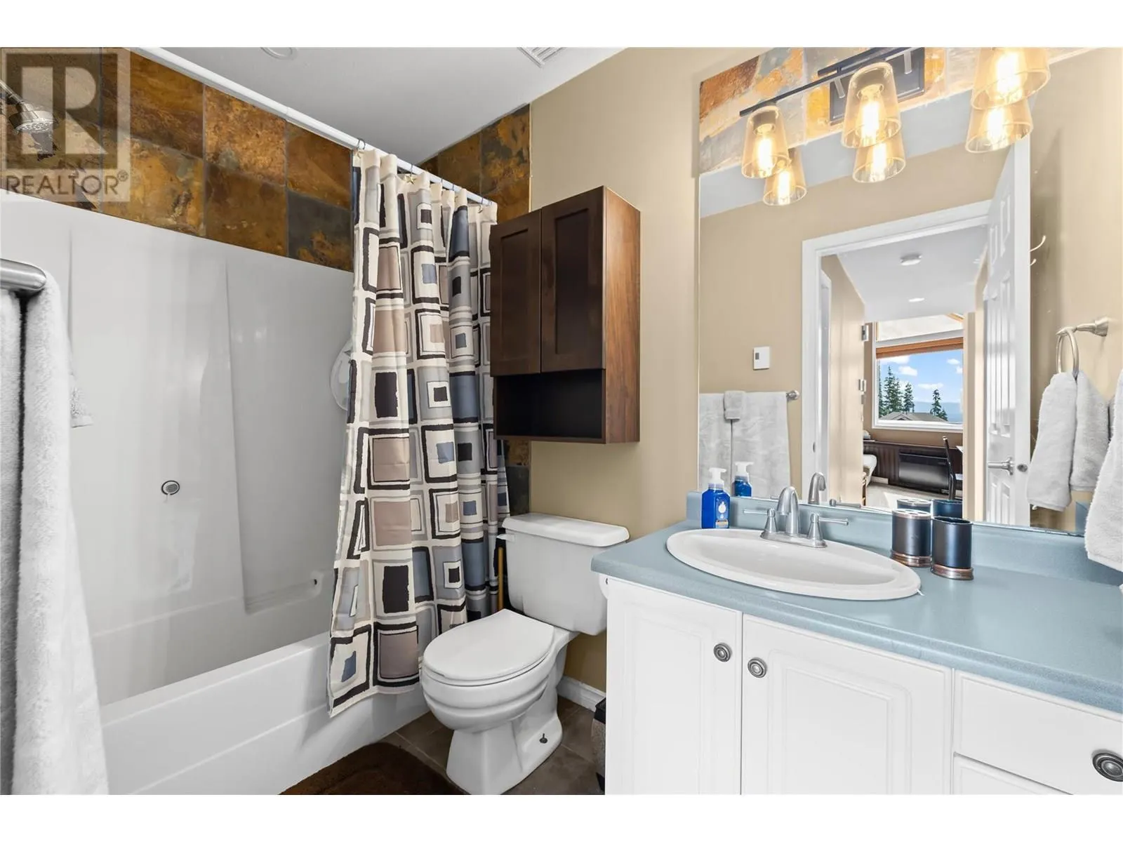 5965 Snow Pines Crescent Unit# D