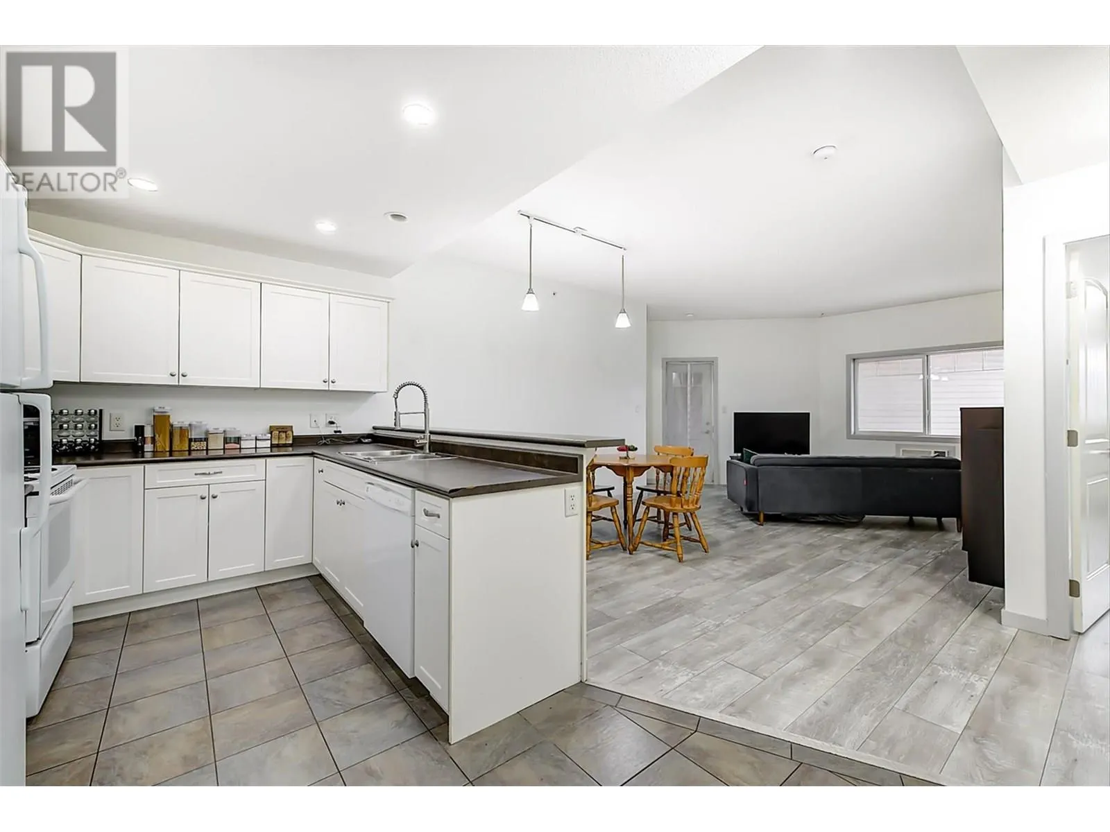 345 Mills Road Unit# 305