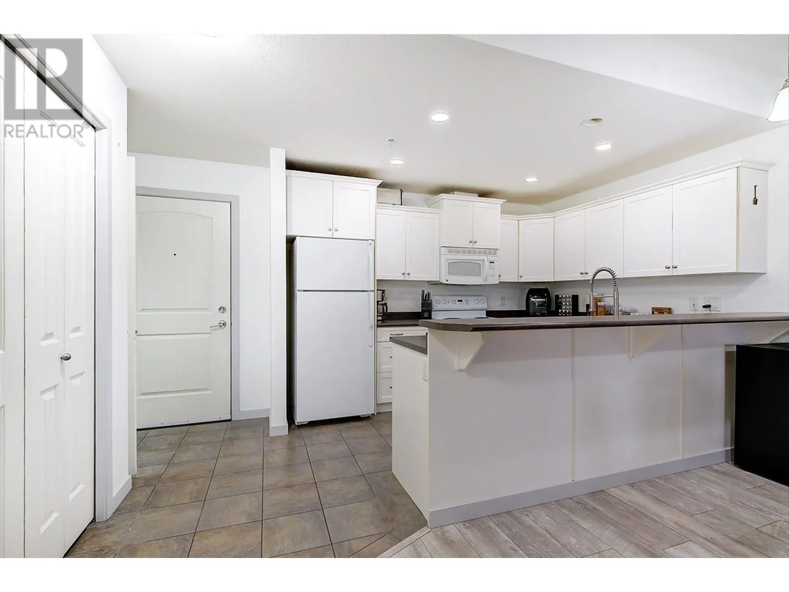 345 Mills Road Unit# 305
