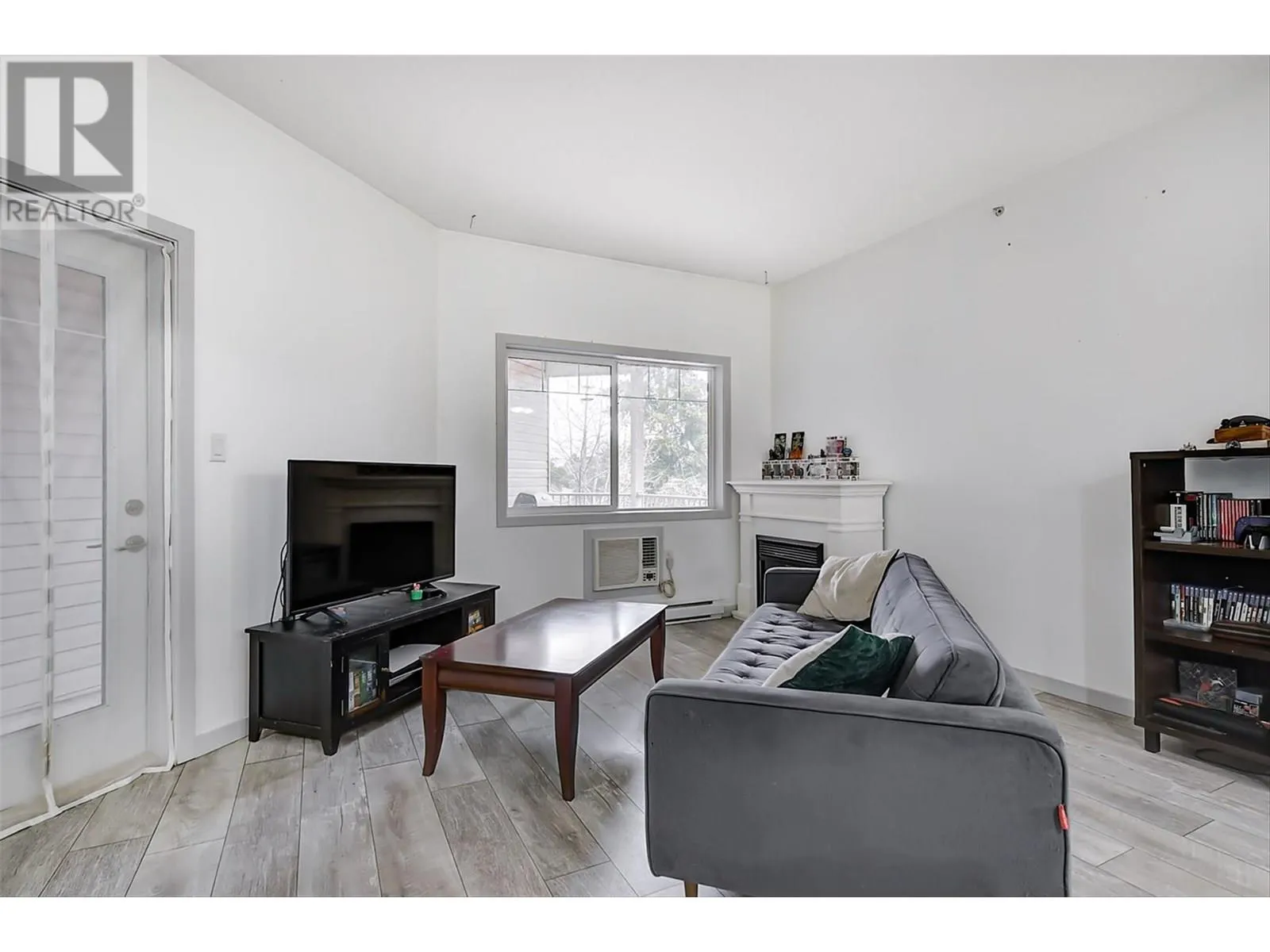 345 Mills Road Unit# 305