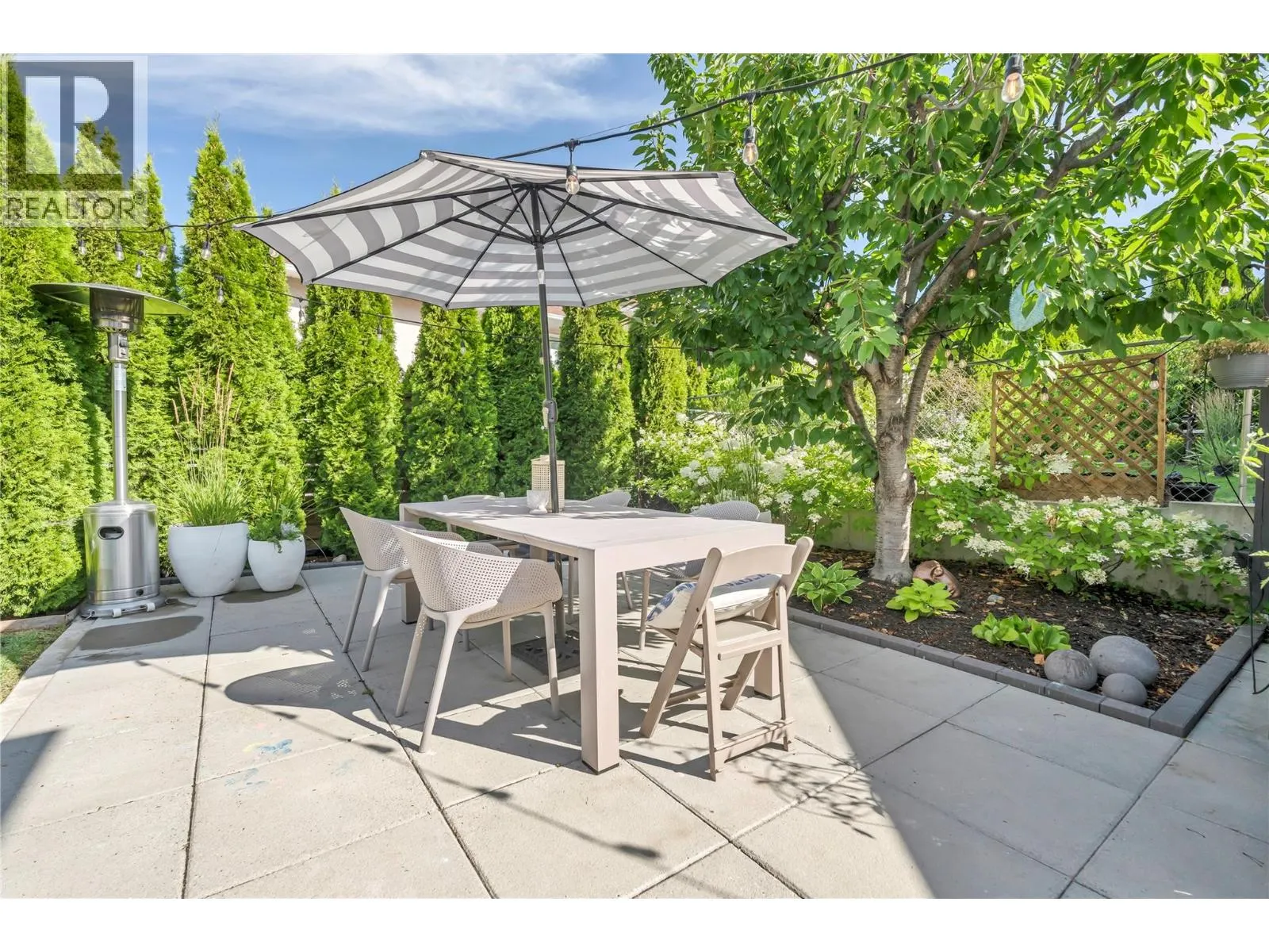 119 STOCKS Crescent
