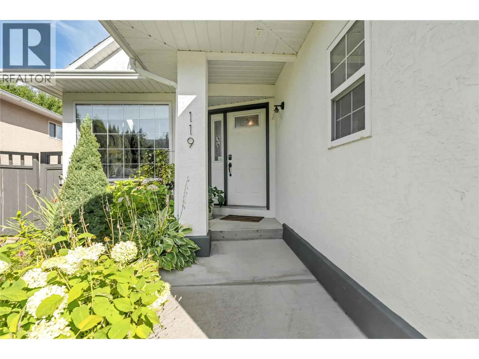 119 STOCKS Crescent