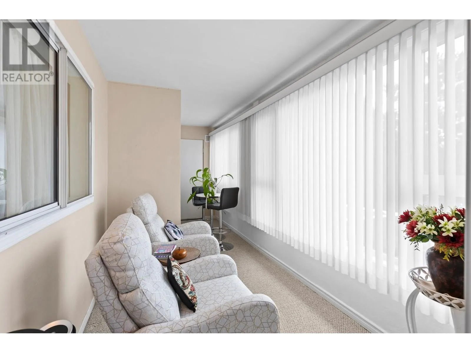 1045 Sutherland Avenue Unit# 309