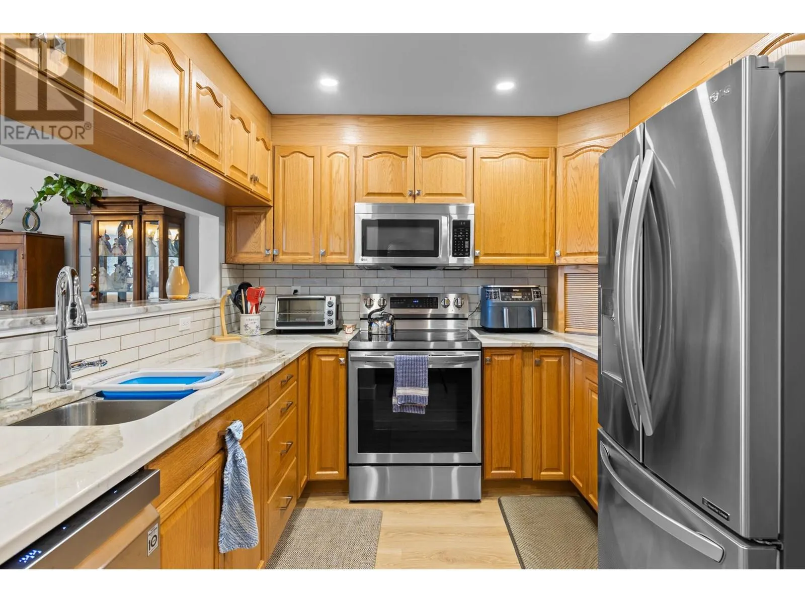1045 Sutherland Avenue Unit# 309
