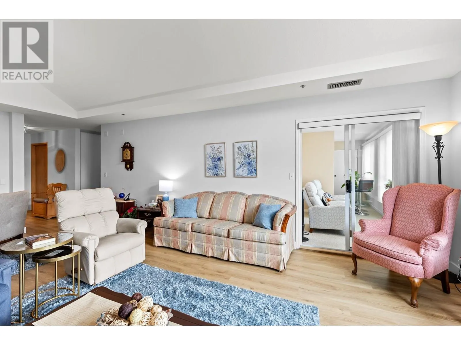 1045 Sutherland Avenue Unit# 309