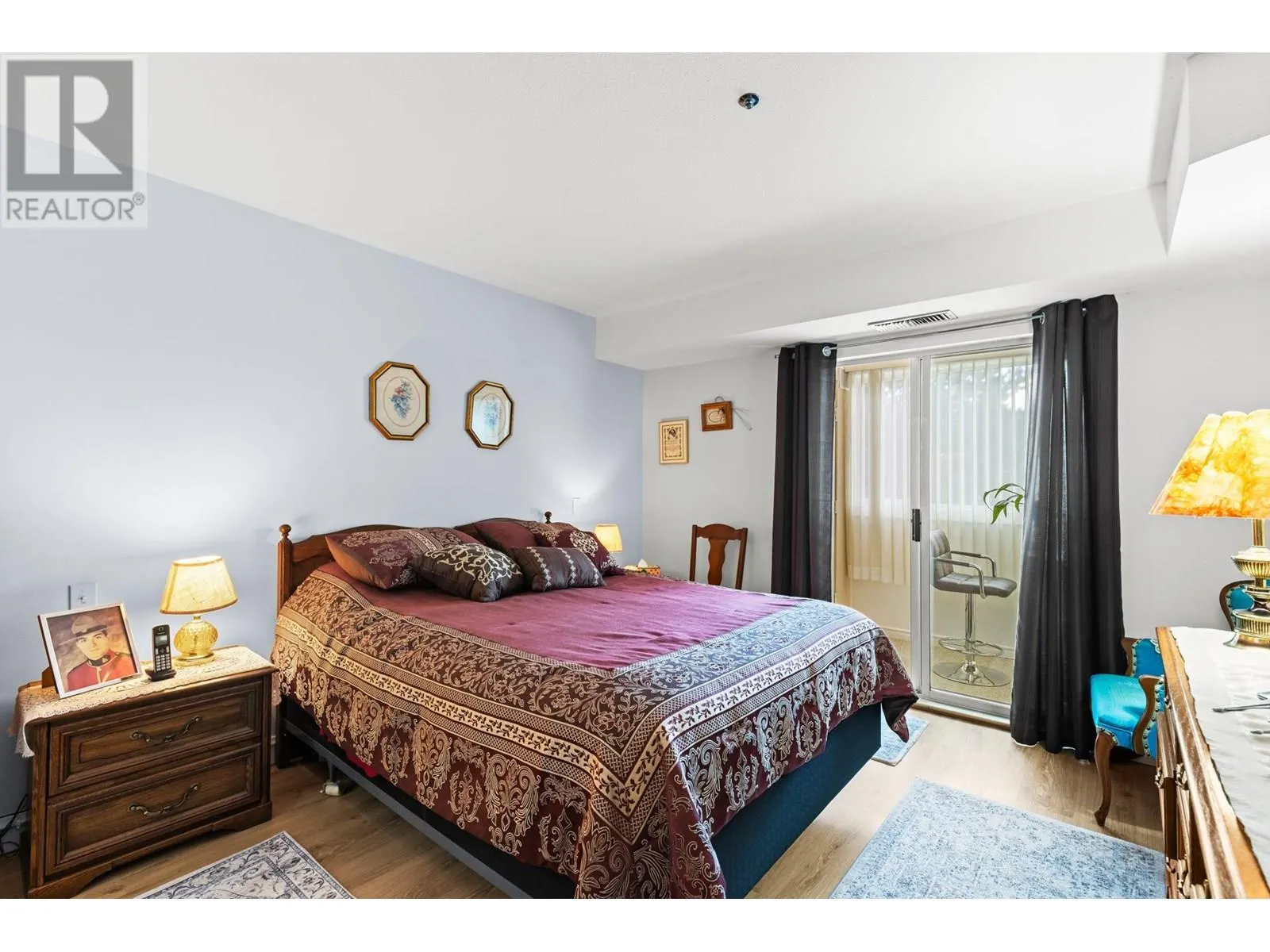 1045 Sutherland Avenue Unit# 309