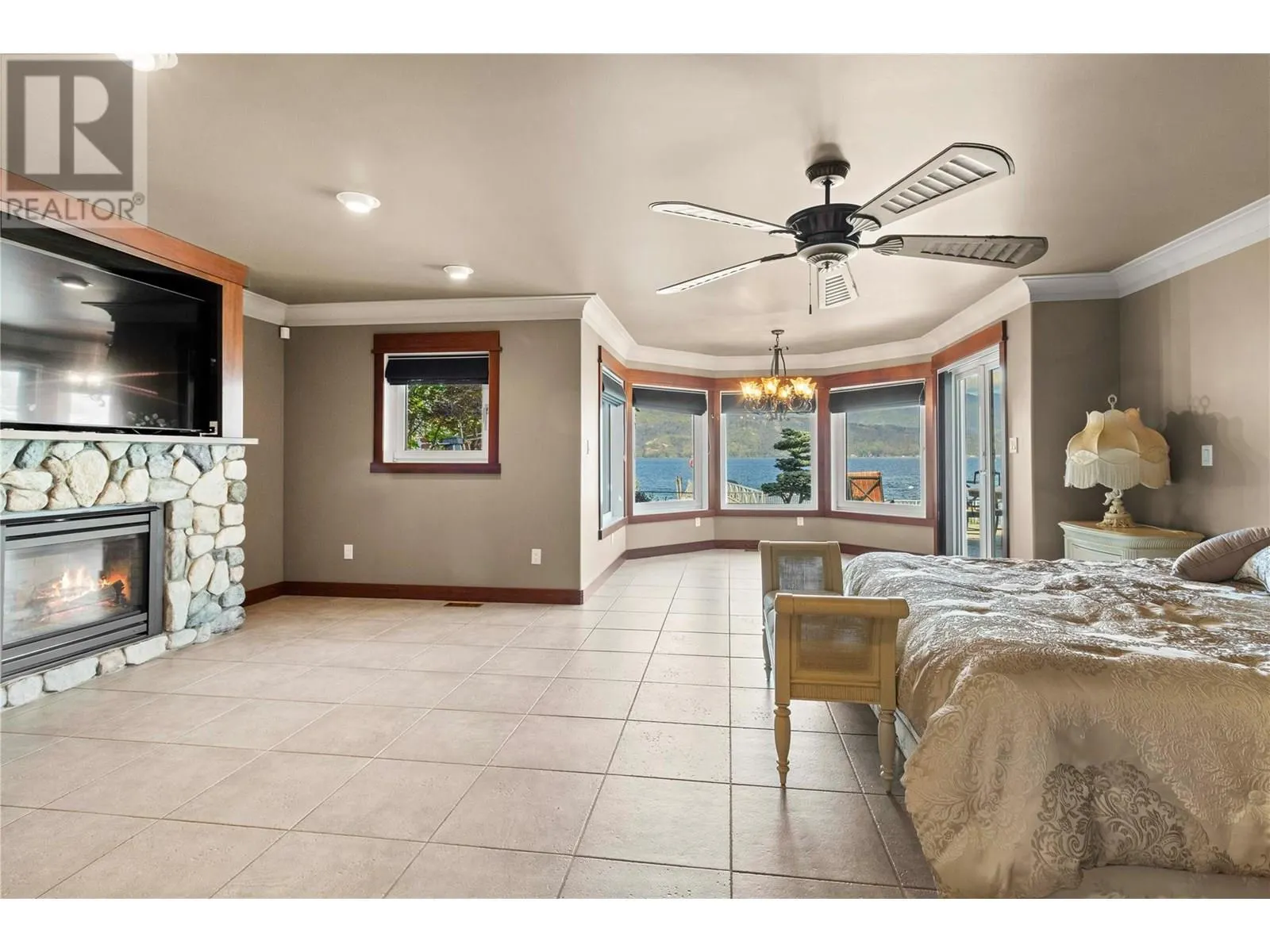 2471 Rocky Point Road