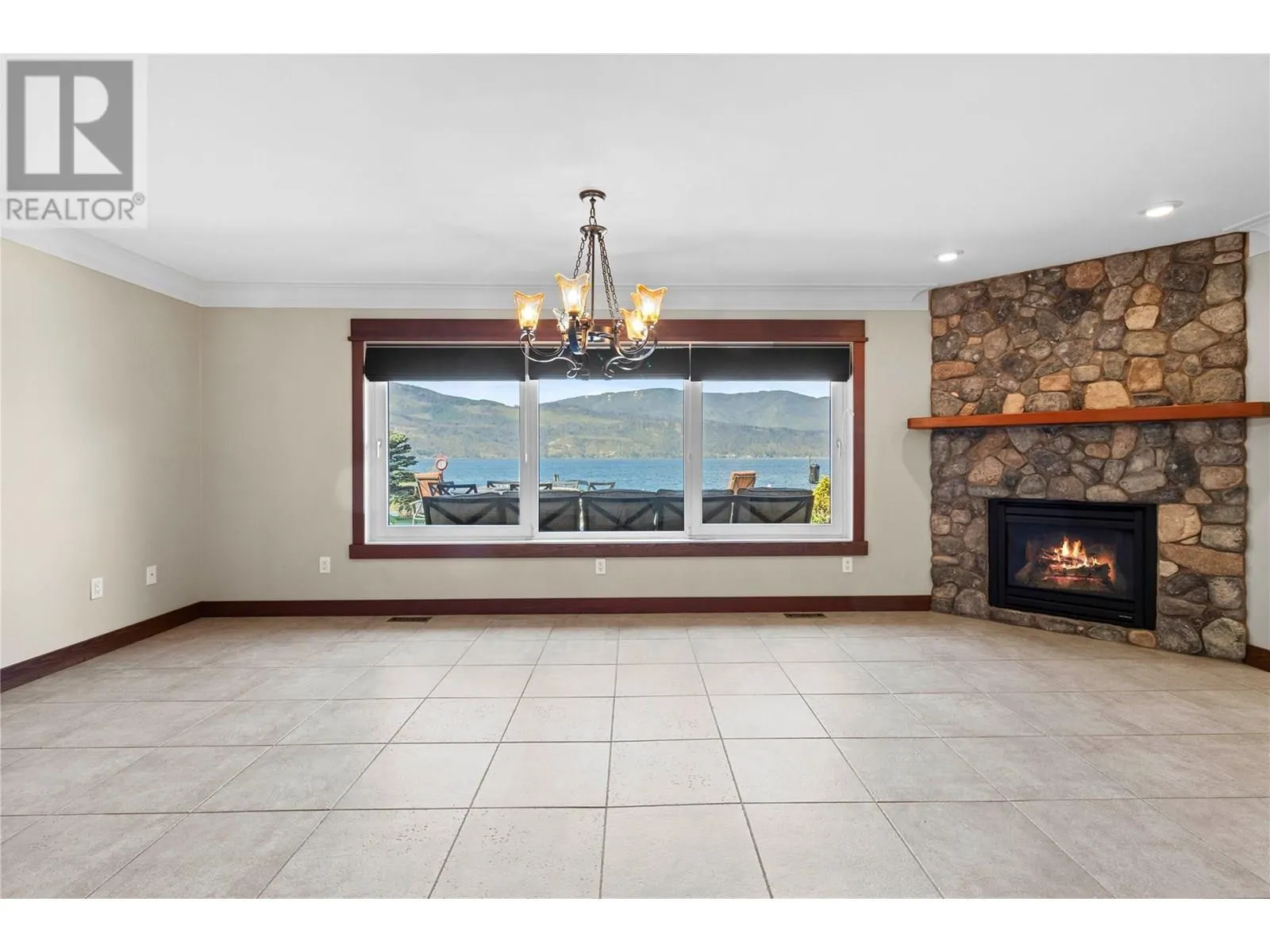 2471 Rocky Point Road