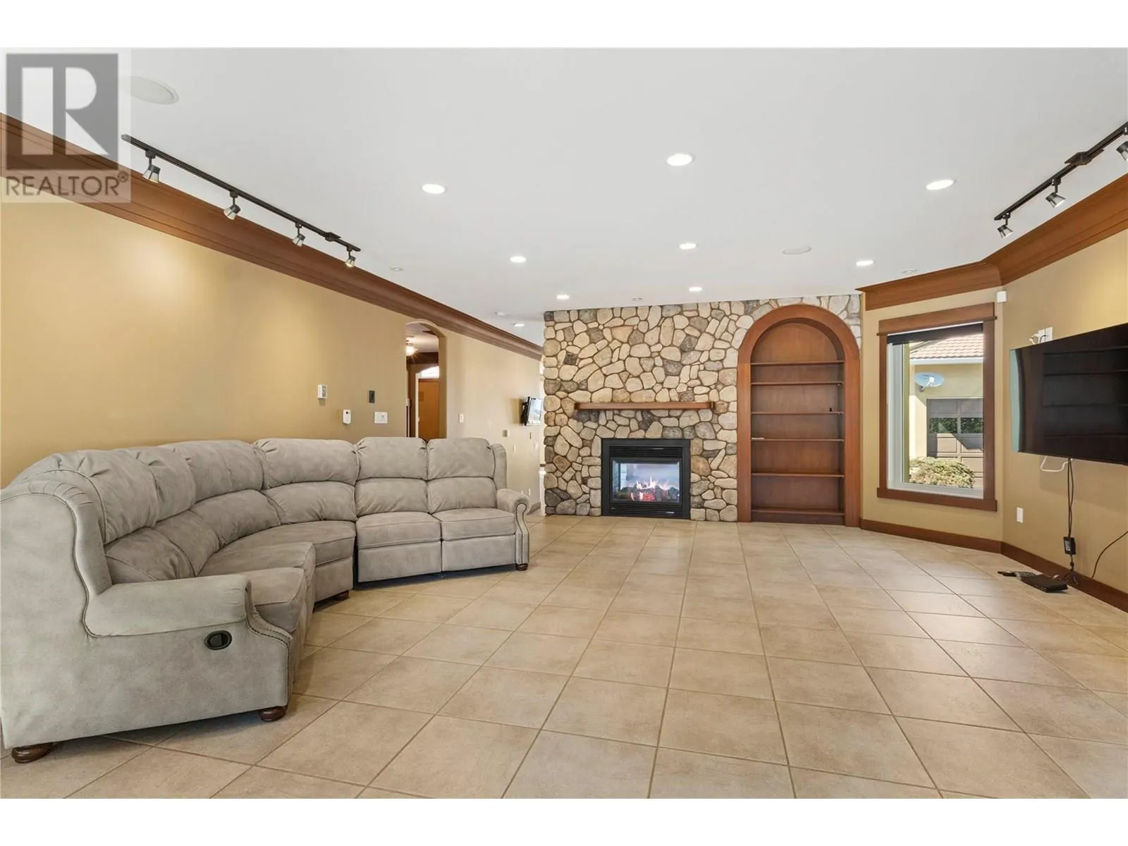 2471 Rocky Point Road