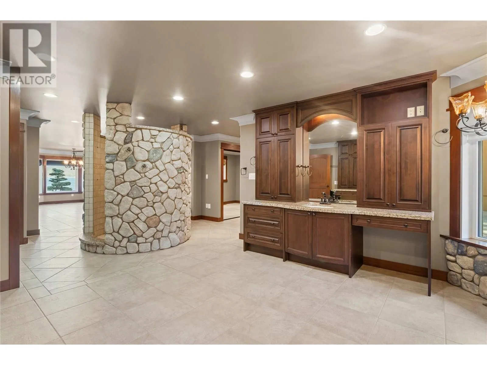 2471 Rocky Point Road