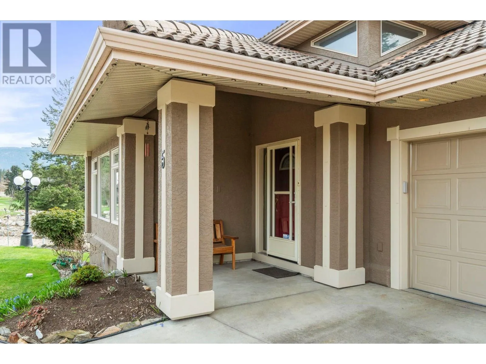 2550 Golf Course Drive Unit# 5