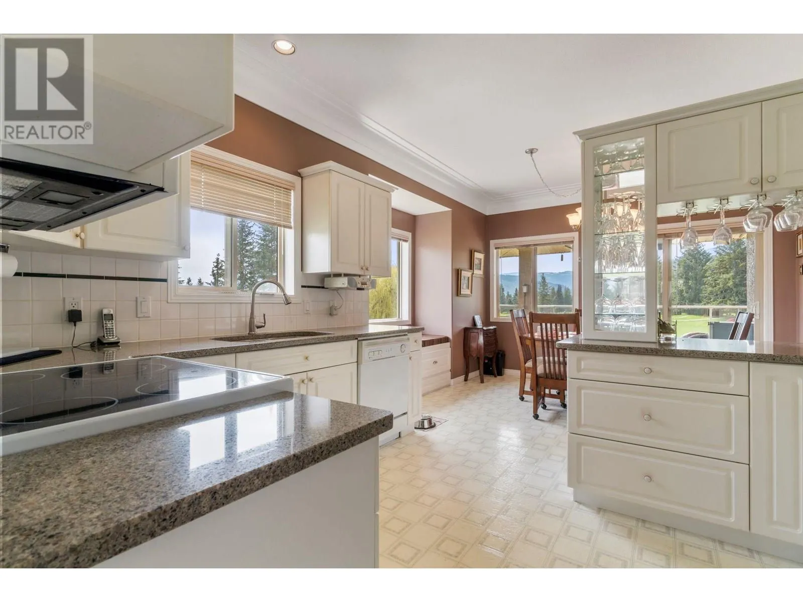 2550 Golf Course Drive Unit# 5