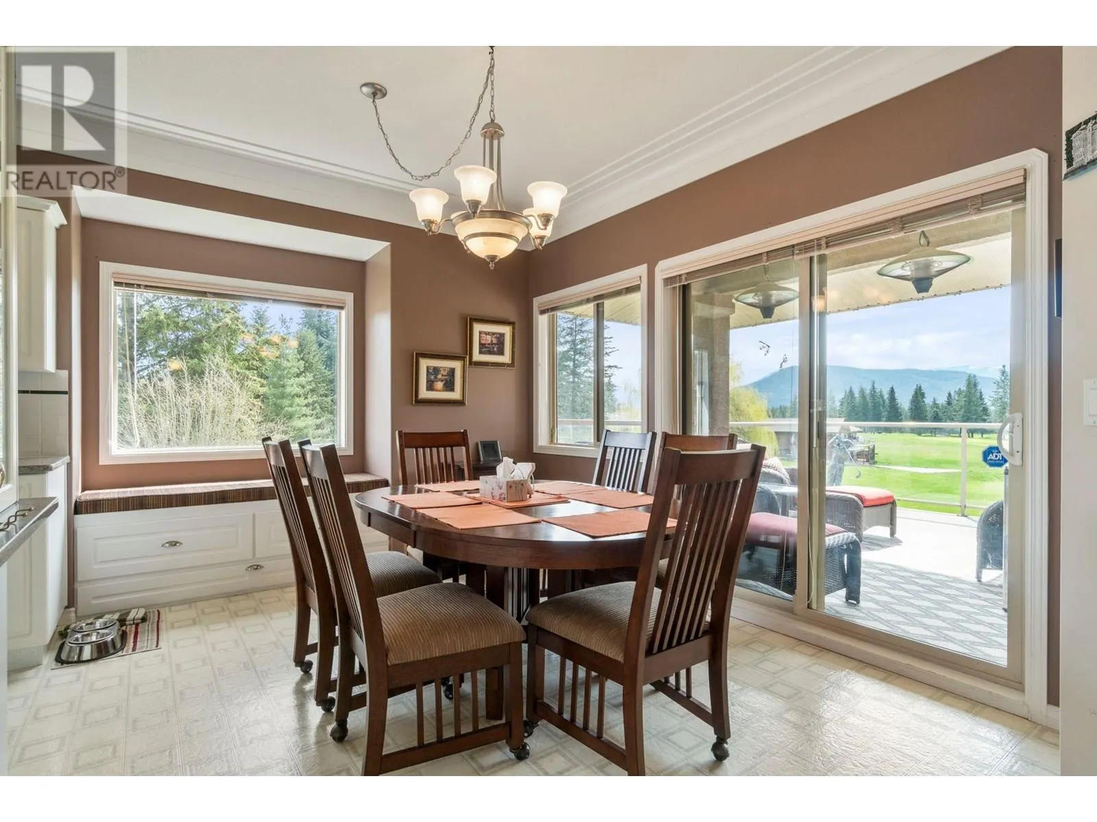 2550 Golf Course Drive Unit# 5